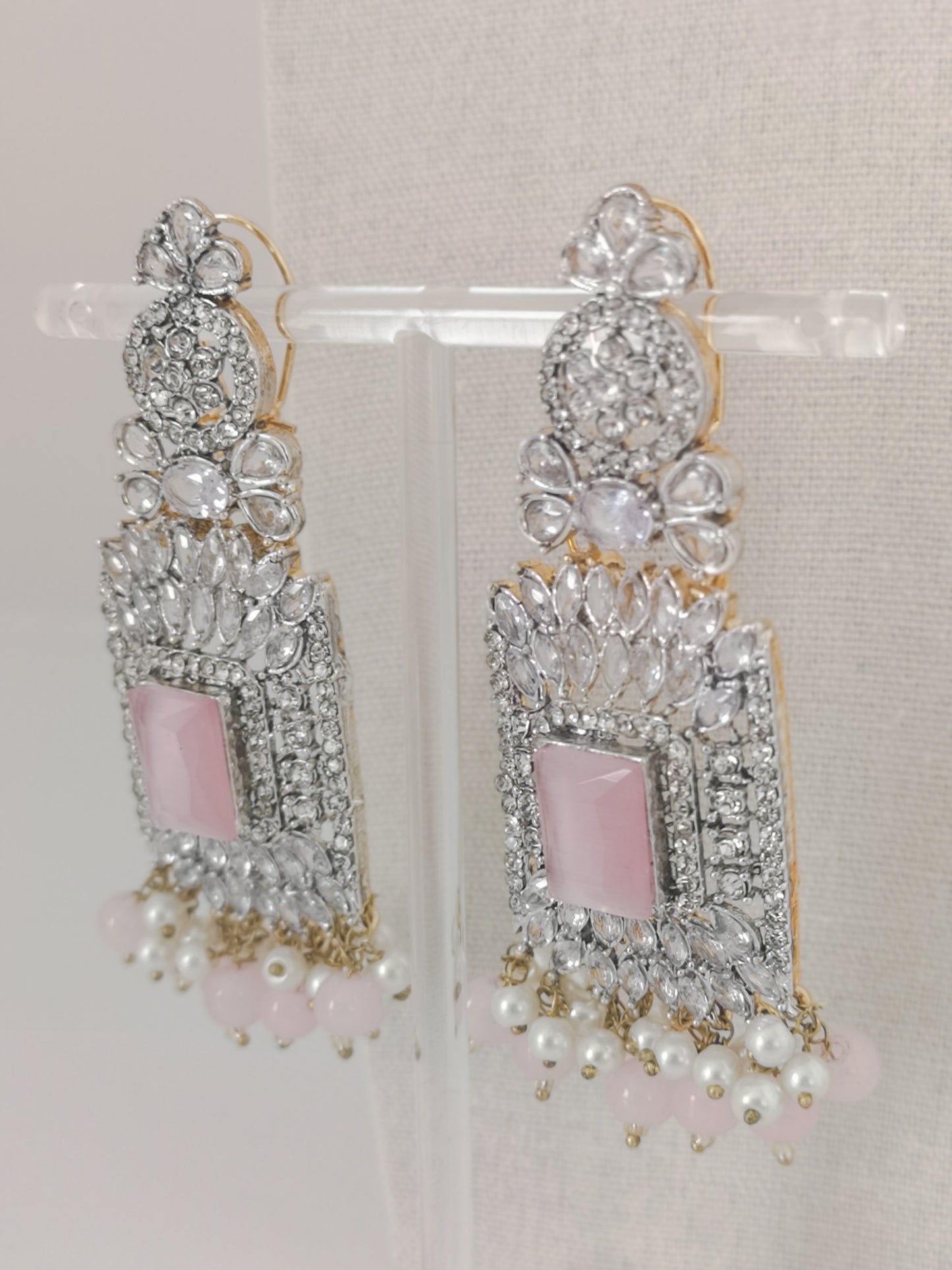Choker Set - Pearls and Rhinestone - Pink. Set includes: earrings, necklace and maang teeka