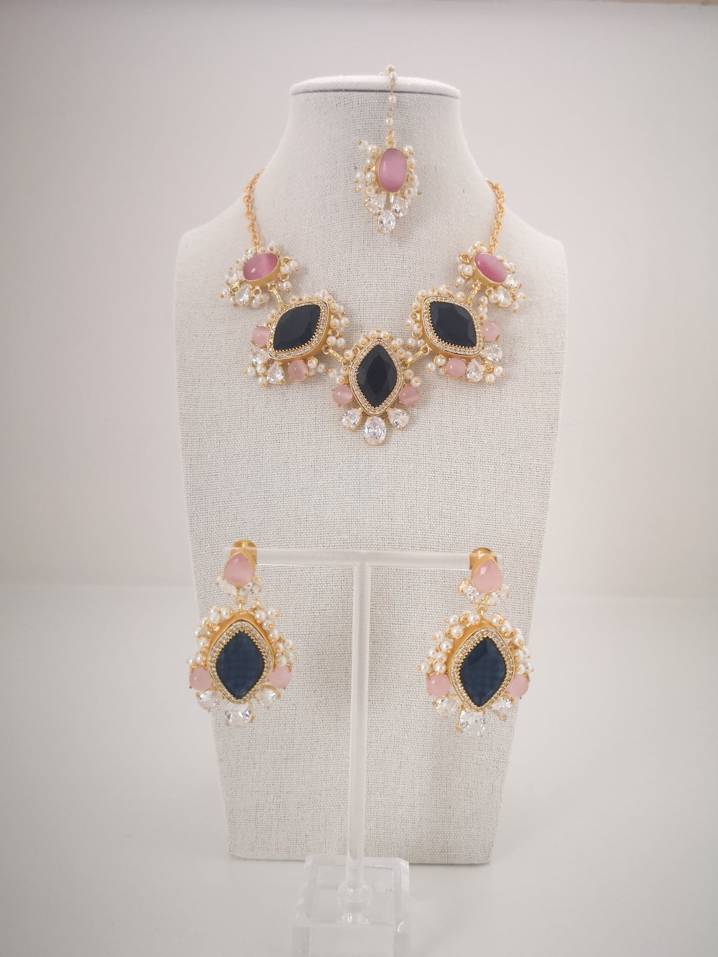 Classic Mimi Freshwater Pearl Collection - Mona Lisa Crystals, Zircon, Gold Plated - Pink & Navy