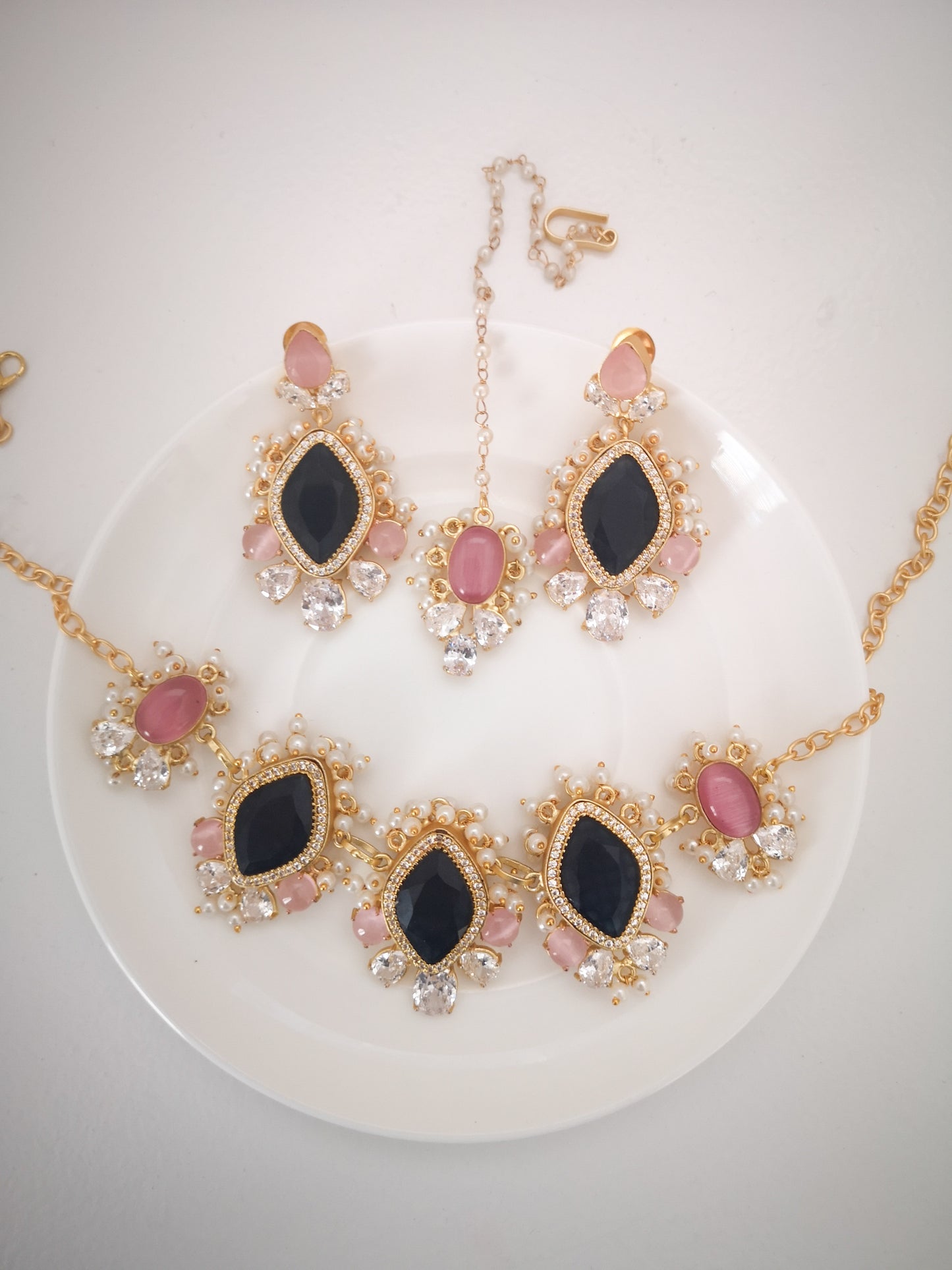 Classic Mimi Freshwater Pearl Collection - Mona Lisa Crystals, Zircon, Gold Plated - Pink & Navy