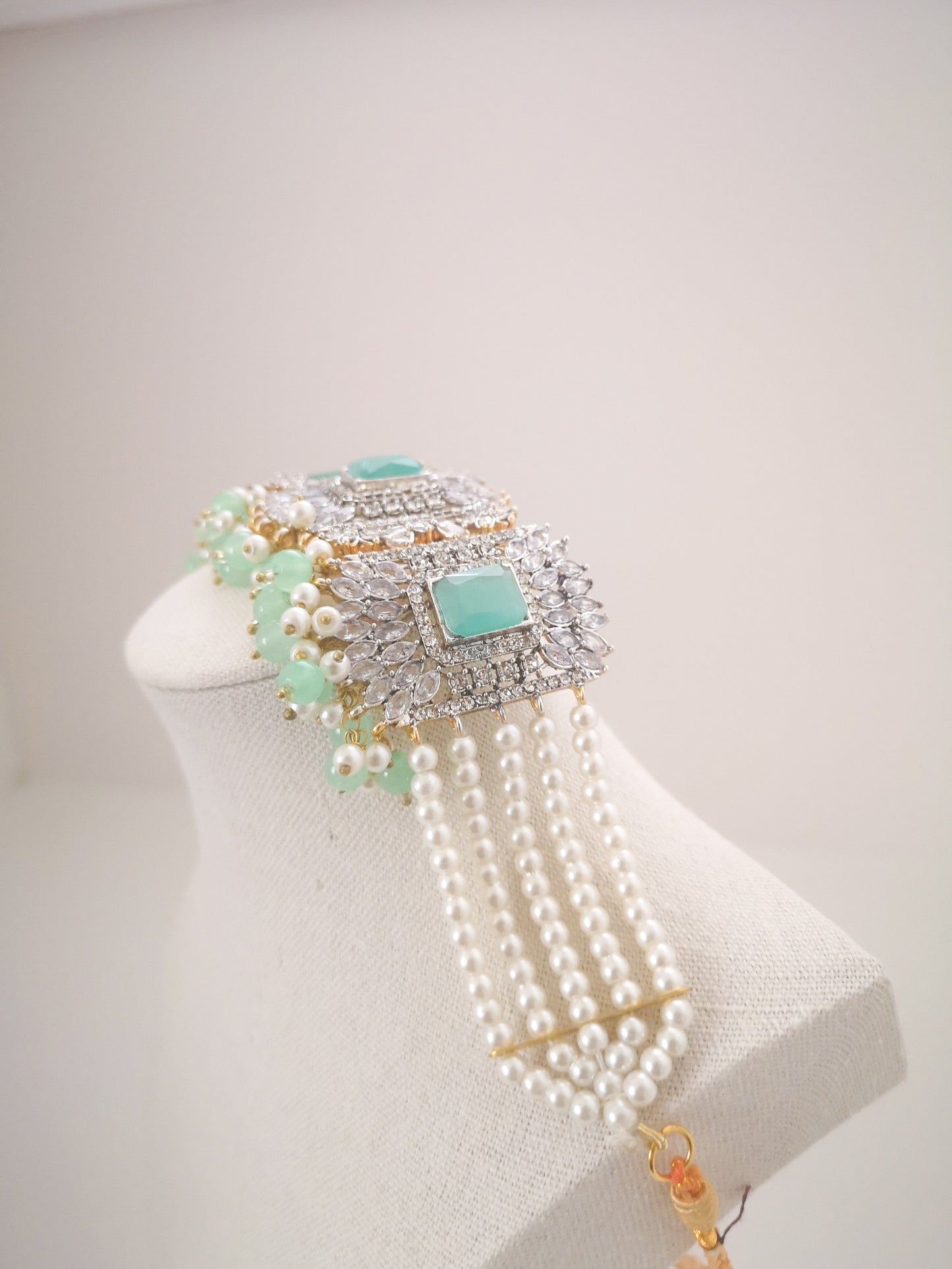 Choker Set in Pearls and Rhinestones - Mint