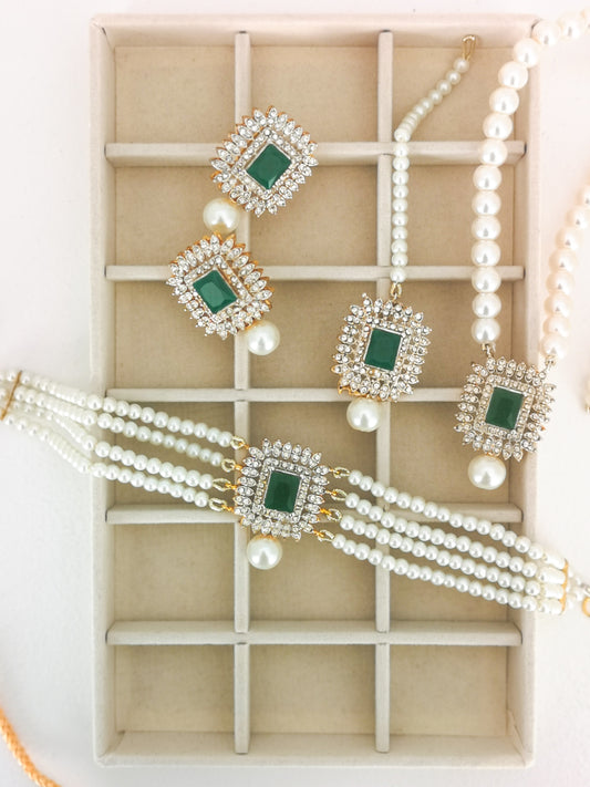 Pearl Choker Set - Dark Green 
(Choker Earrings, Pendant Necklace and Teeks)
