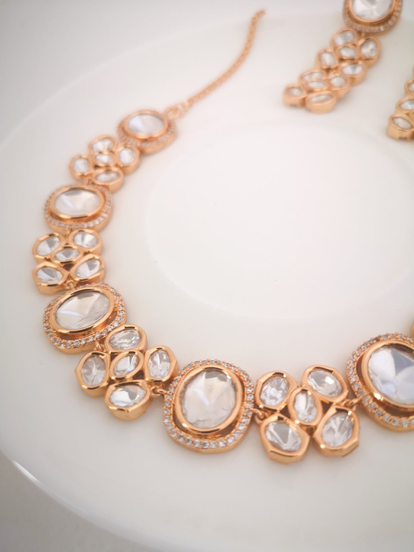 Polki and Kundan Necklace and Earrings in Rose Gold