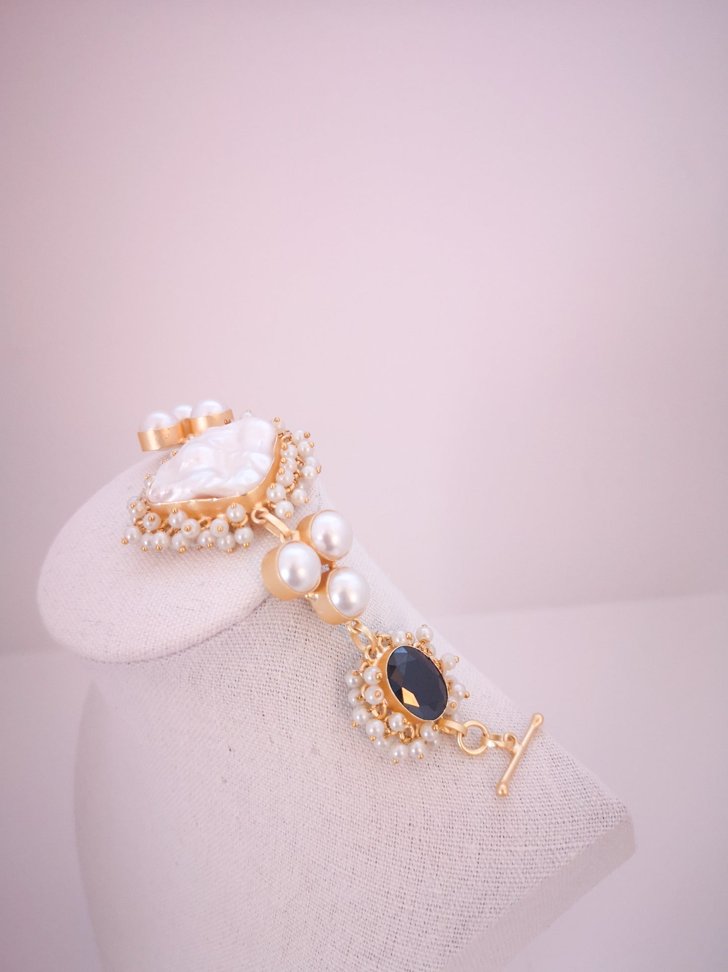 Classic Mimi Freshwater Pearl Collection - Bracelet, Gold Plated - Black