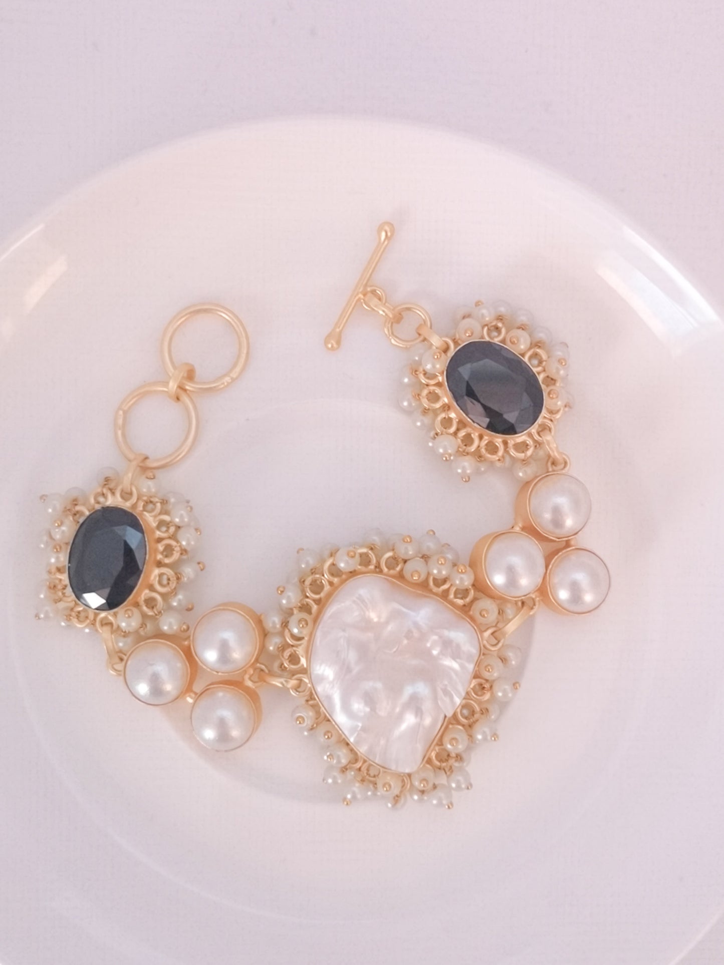 Classic Mimi Freshwater Pearl Collection - Bracelet, Gold Plated - Black
