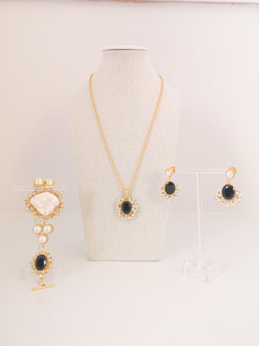 Classic Mimi Freshwater Pearl, Gold Plated, Natural Stone Set (Earrings, Pendant Necklace and Bracelet)