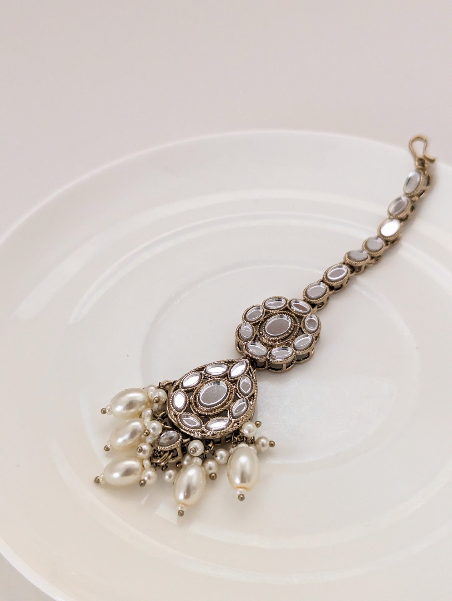 Mirror Necklace, Earrings and Teeka Set