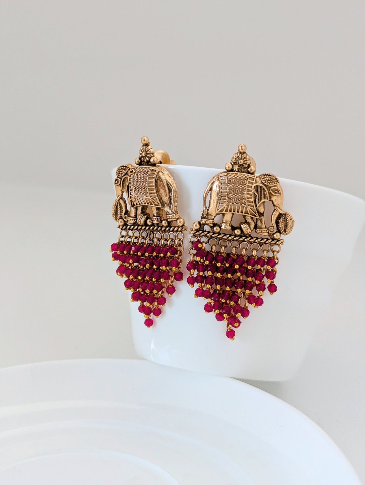 Elephant earrings - Deep Magenta