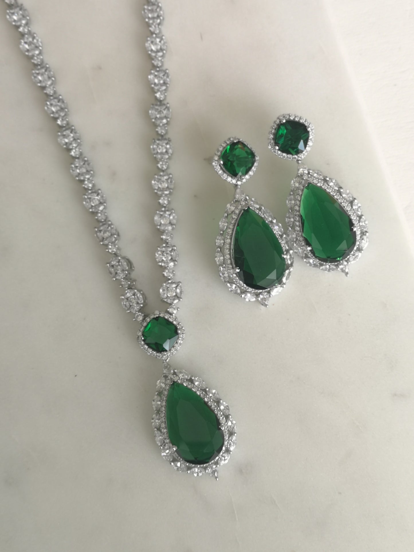 Stone Set  - Dark Green (Choker Necklace, Pendant Necklace and Earrings)