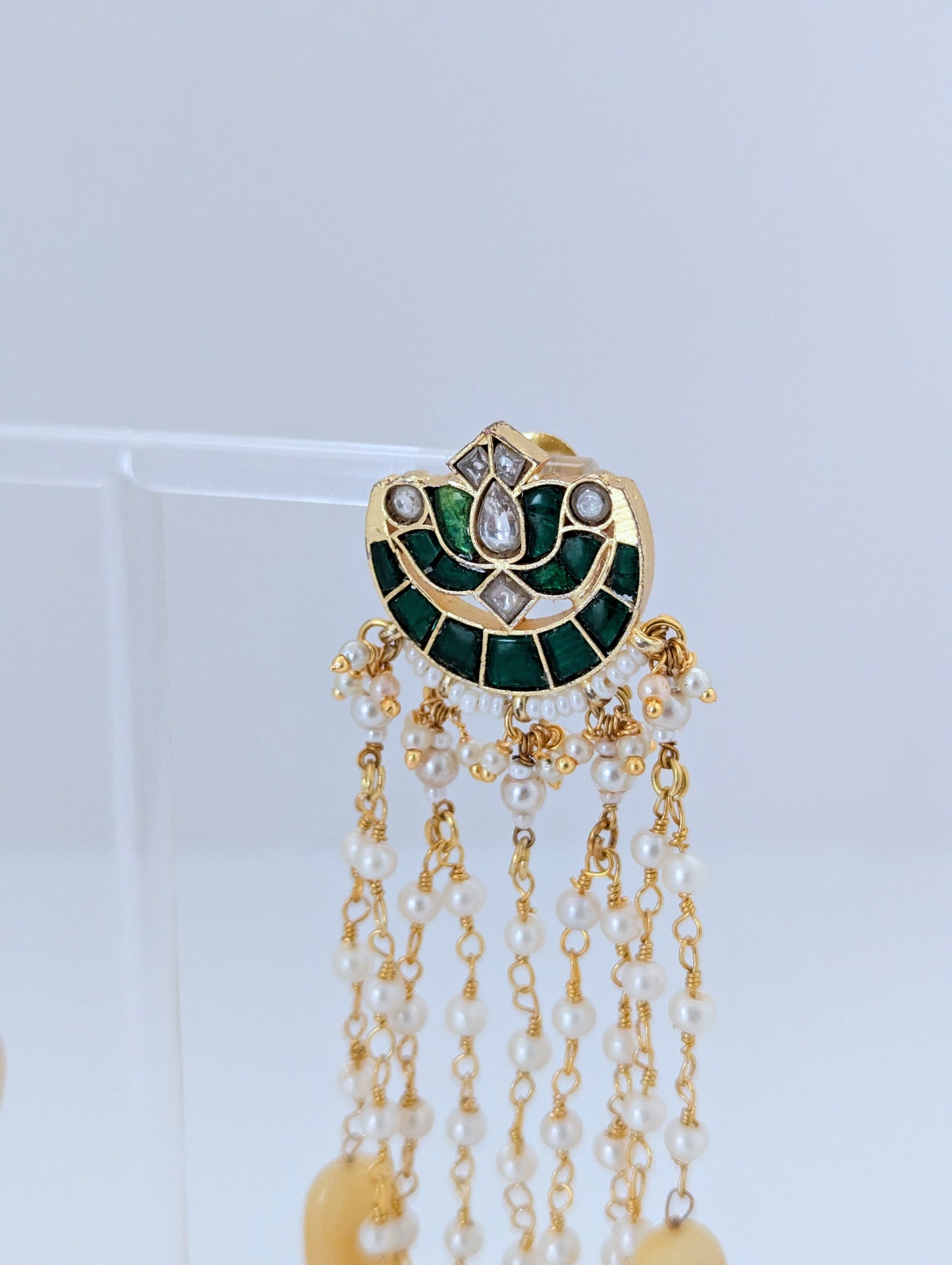 Waterfall Earrings - Dark Green and light Peach/Beige
