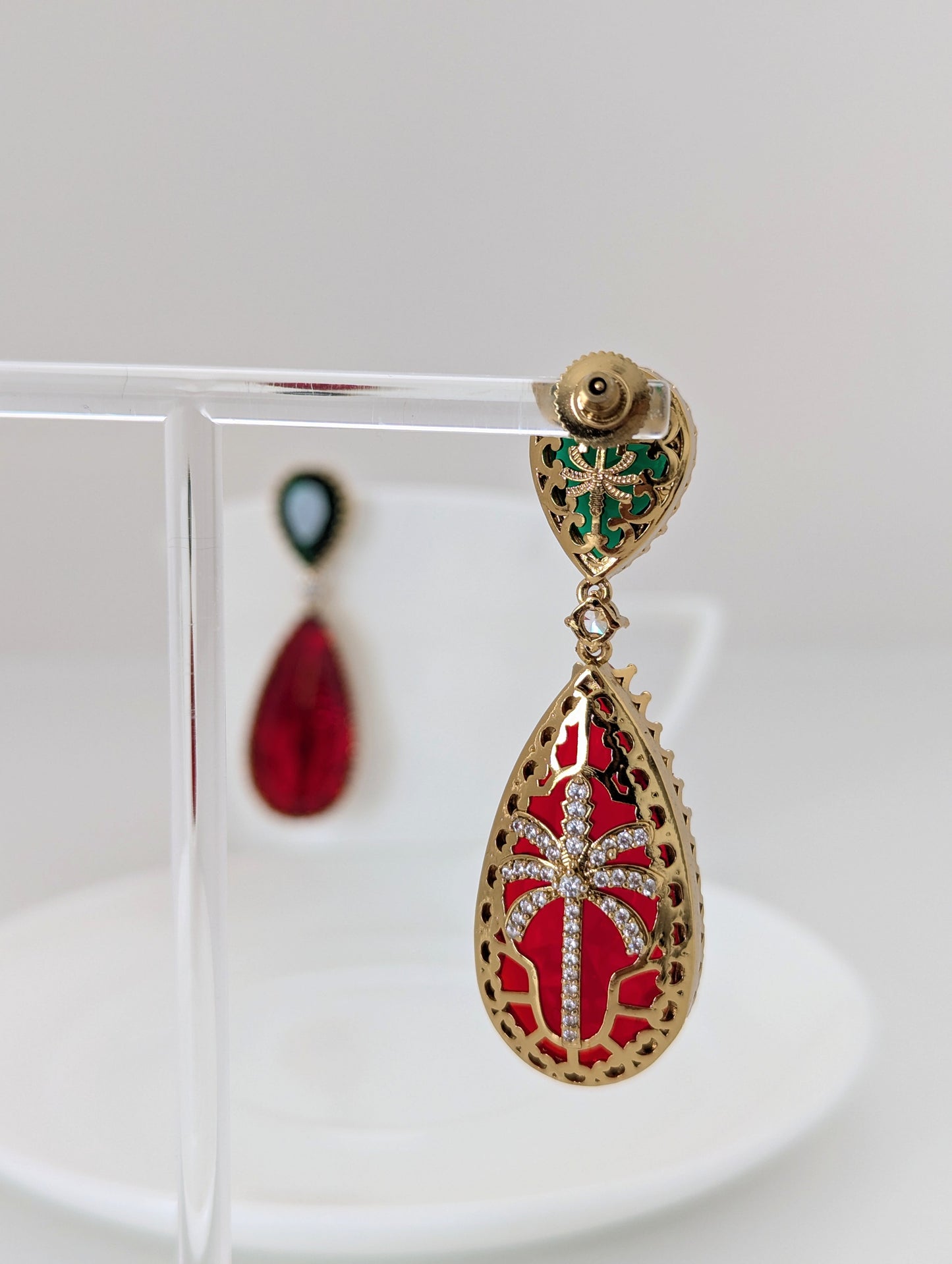 Elysia Earrings - Red and Green