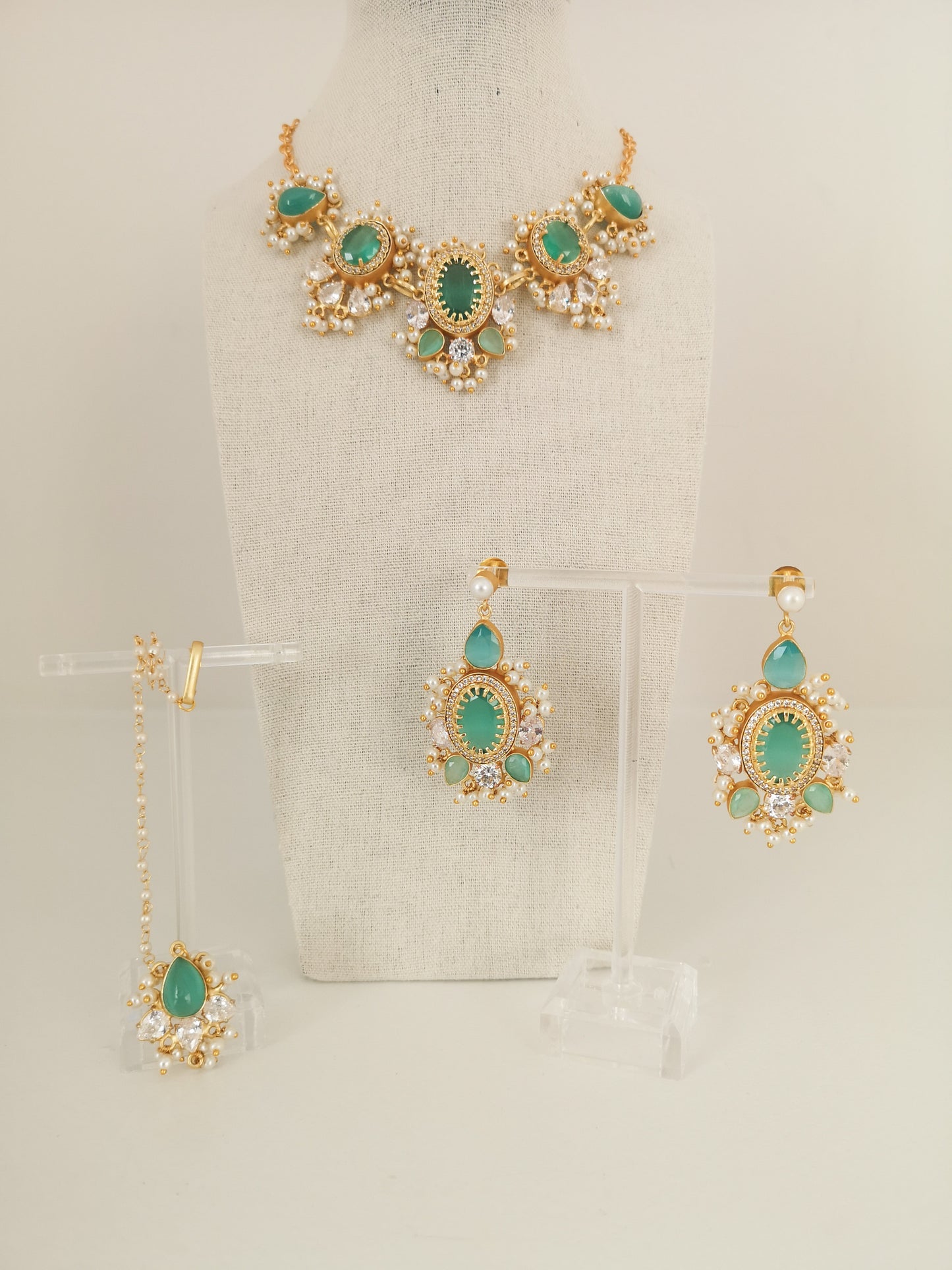 Classic Mimi Freshwater Pearl Collection - Mona Lisa Crystals, Zircons, Gold Plated