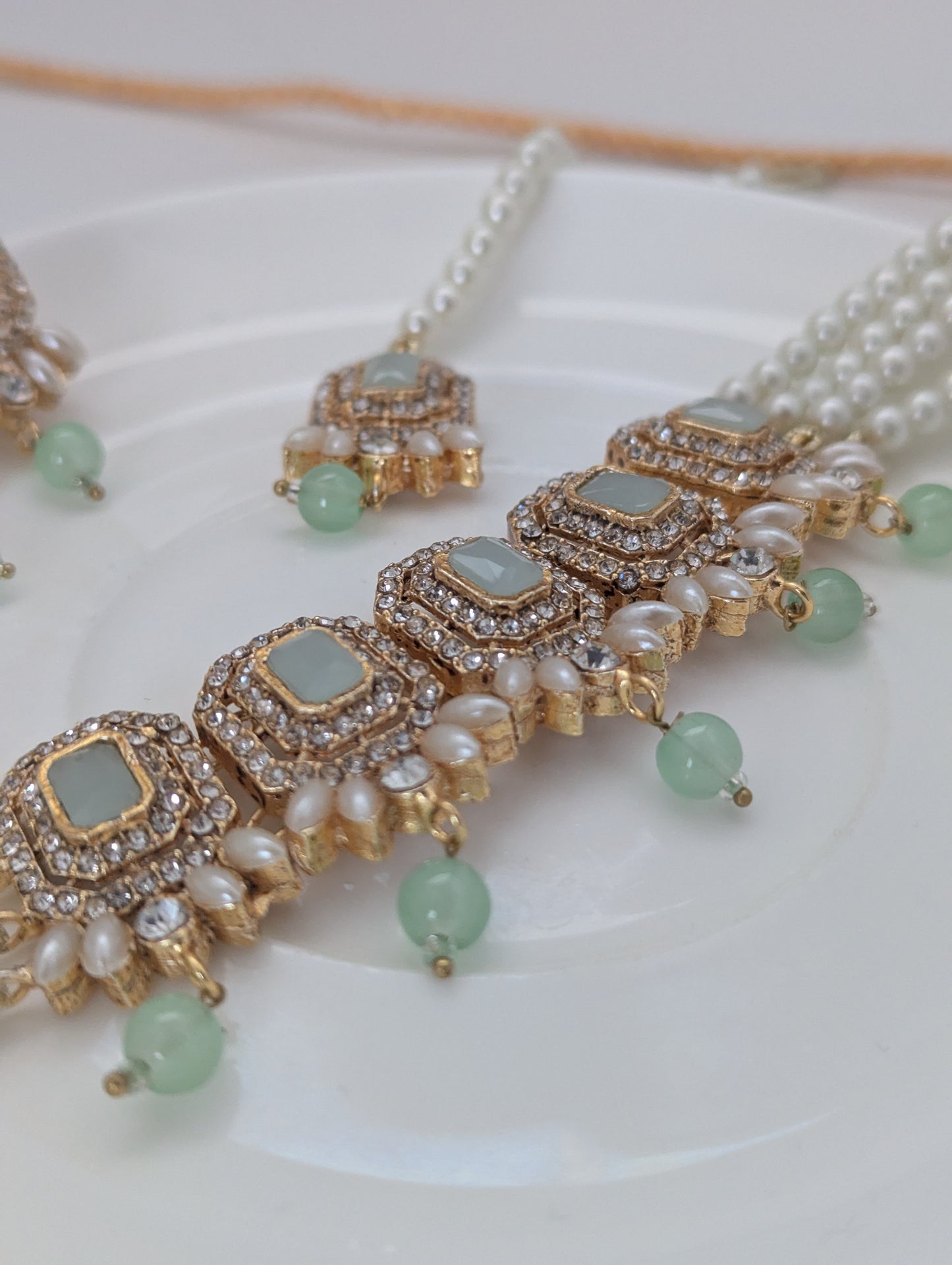 Pearl & Stone Set - Mint Green (Necklace, Earrings and Teeka)