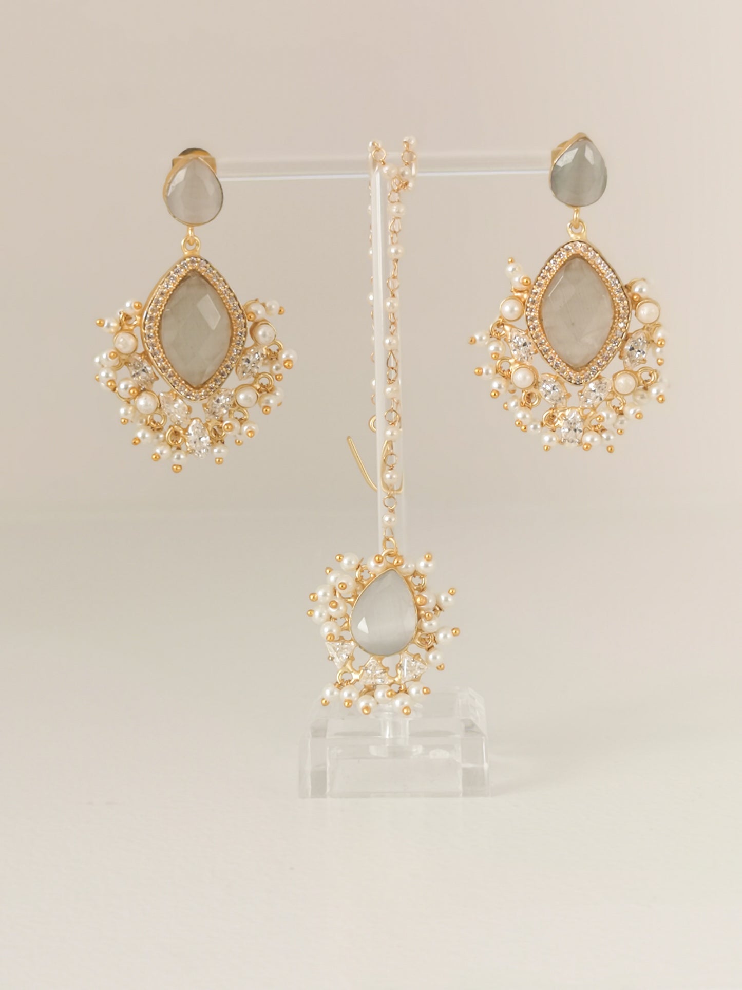 Classic Mimi Freshwater Pearl Collection - Mona Lisa Crystals and Zircon, Gold Plated - Grey/Silver Set