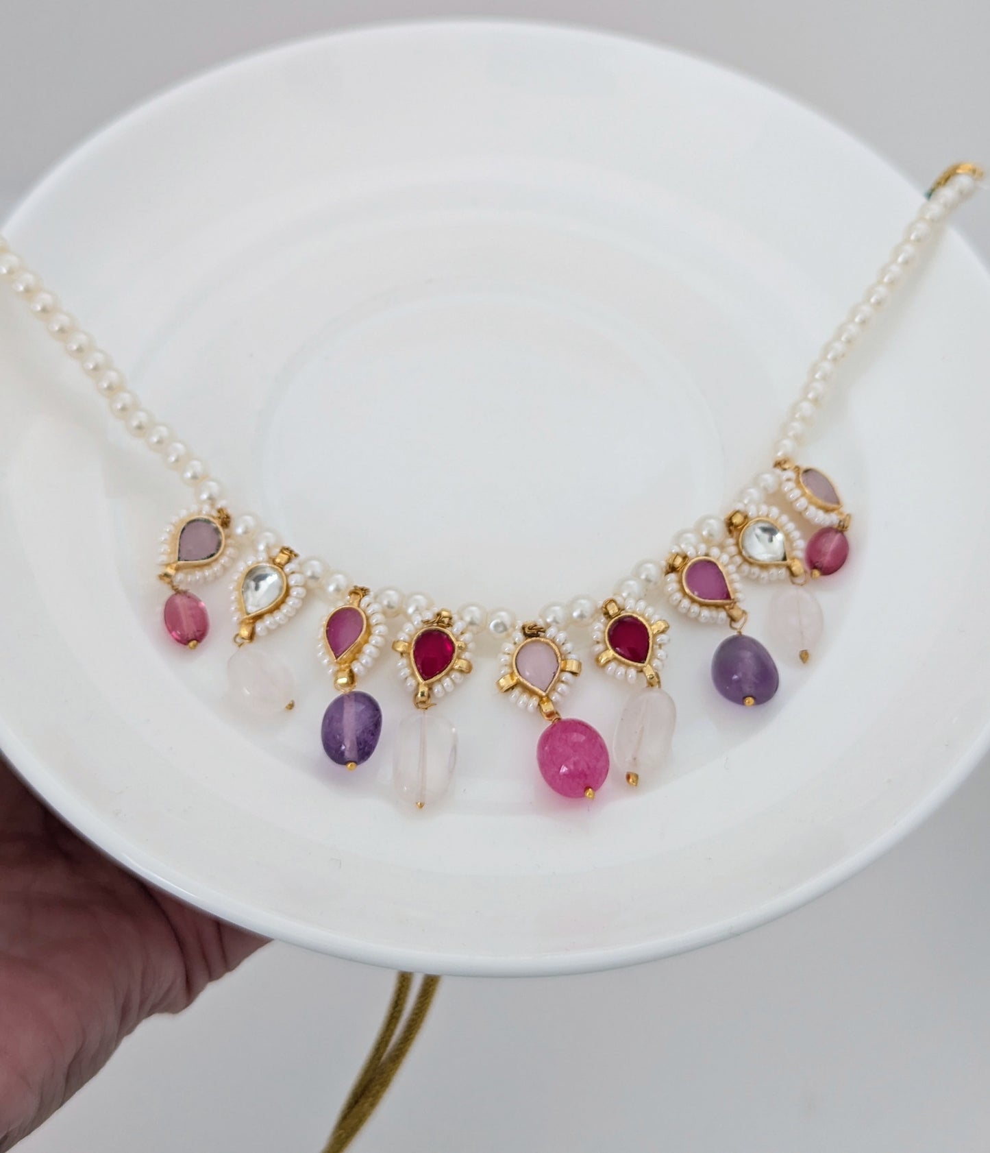 Royal Pearl - Magenta Center