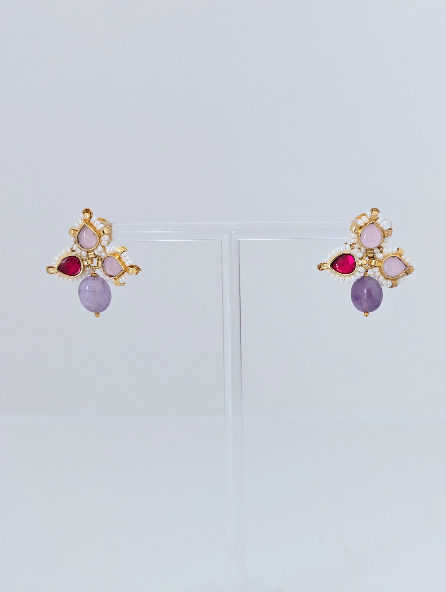 Royal Pearl - Magenta Center