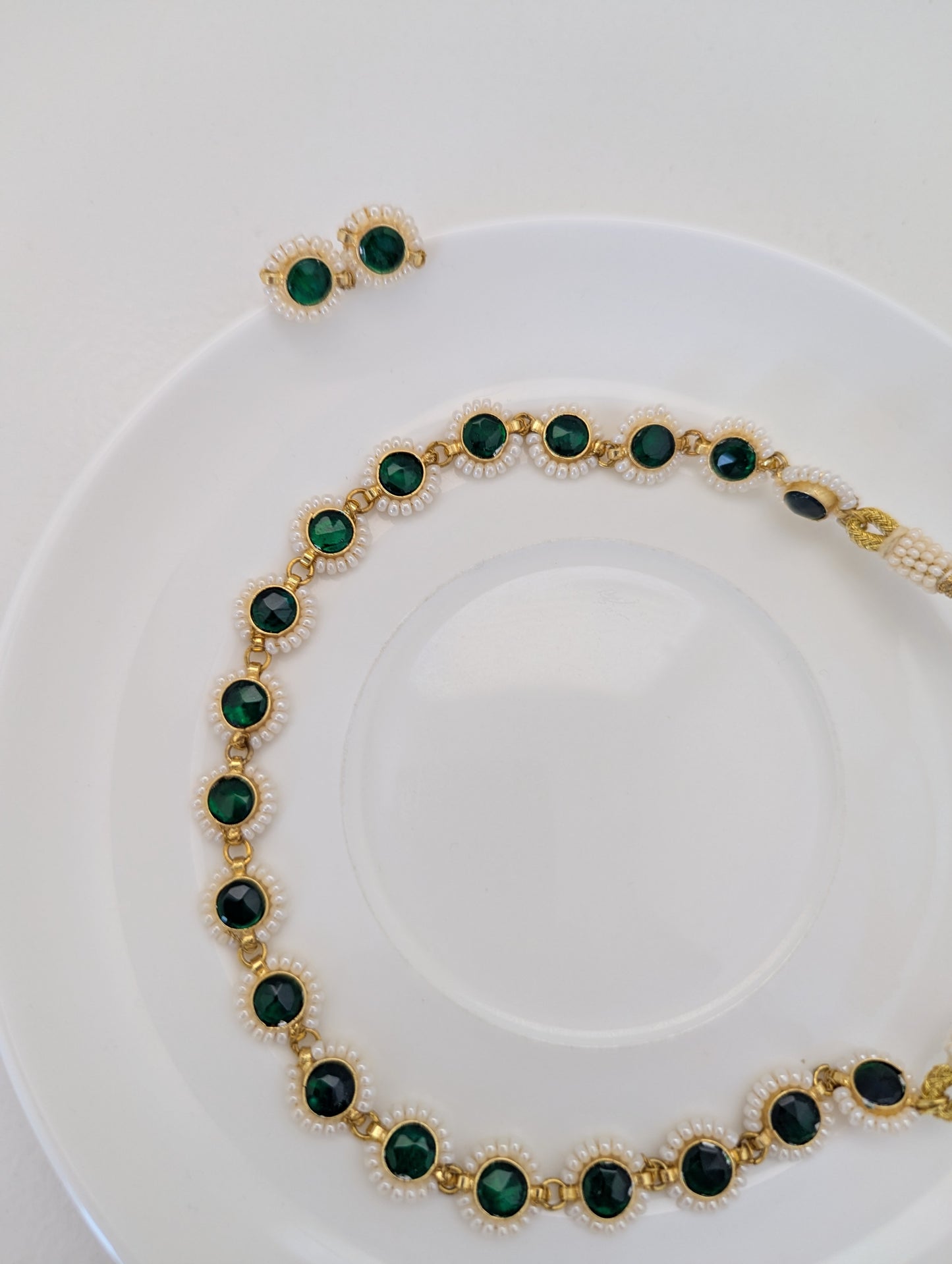 Pachi Kundan - Pearl Meadow