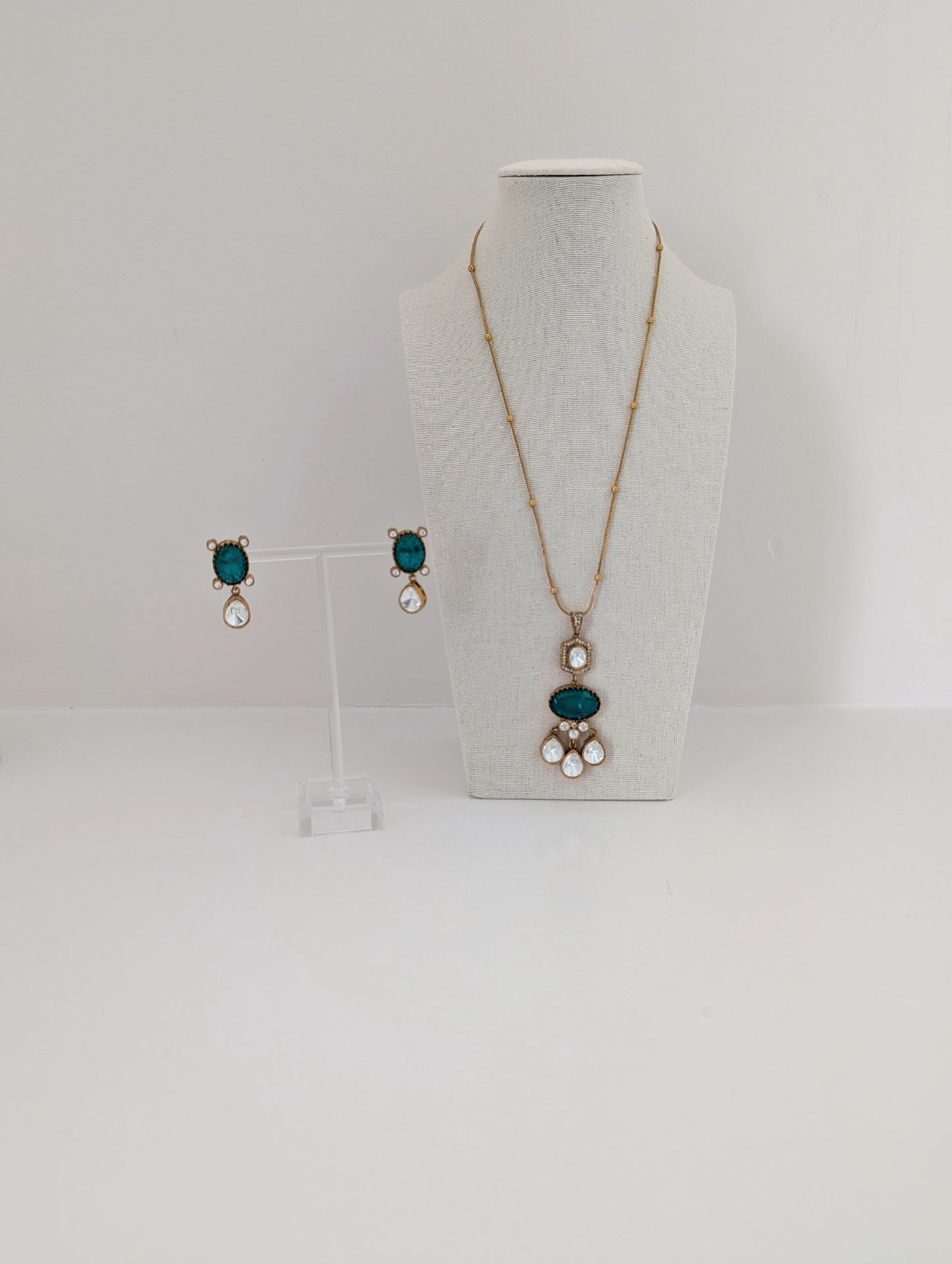 Teal Radiance