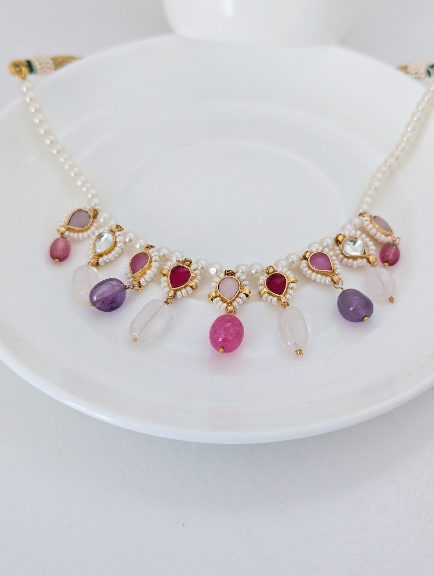 Royal Pearl - Magenta Center