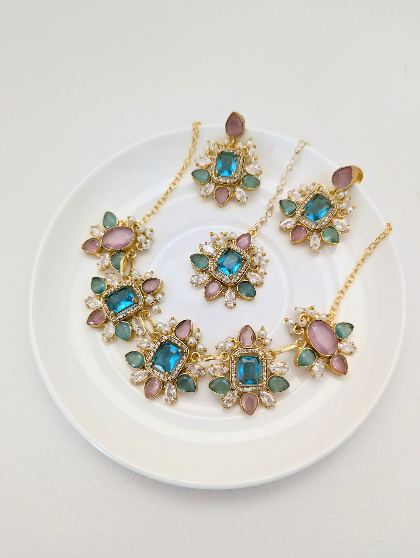 Classic Freshwater Pearl - Aqua Aura