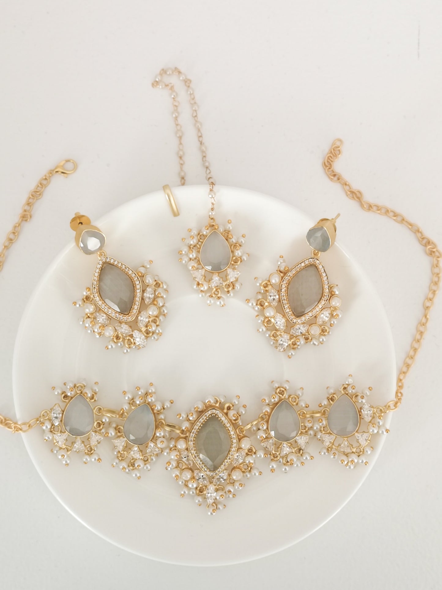 Classic Mimi Freshwater Pearl Collection - Mona Lisa Crystals and Zircon, Gold Plated - Grey/Silver Set