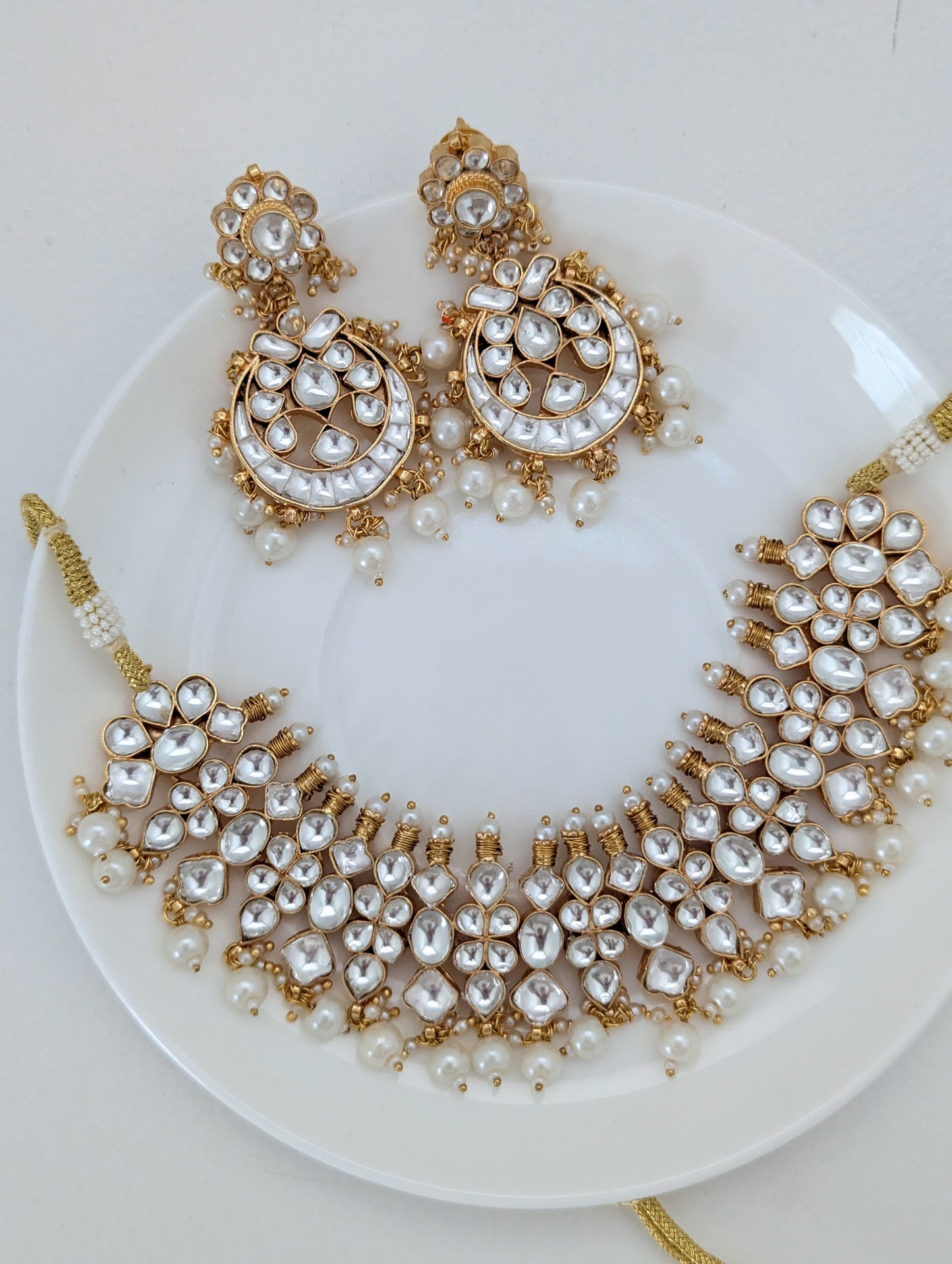 Pachi Kundan - Pearl Radiance