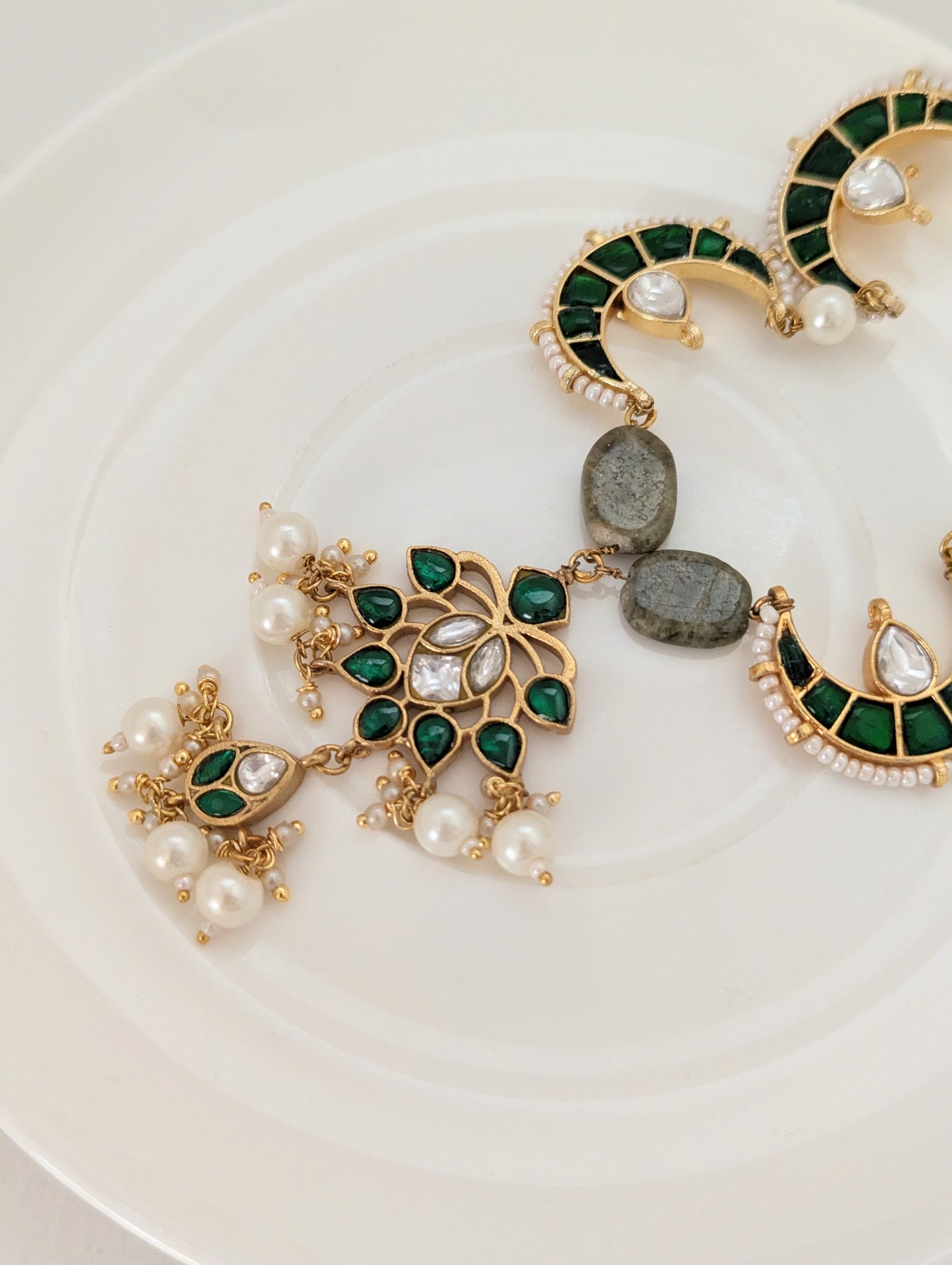 Pachi Kundan Set - Emerald Crescent