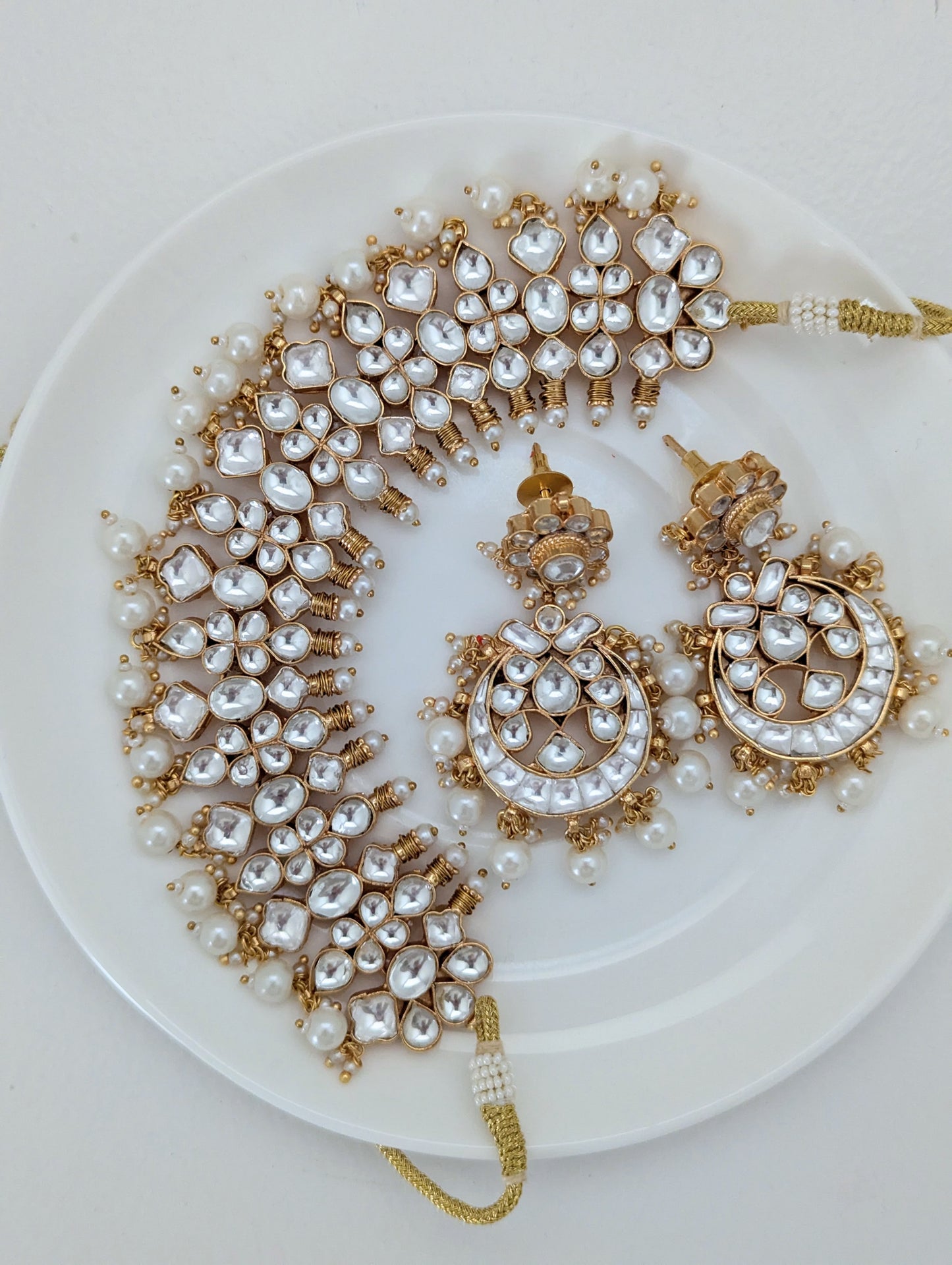 Pachi Kundan - Pearl Radiance