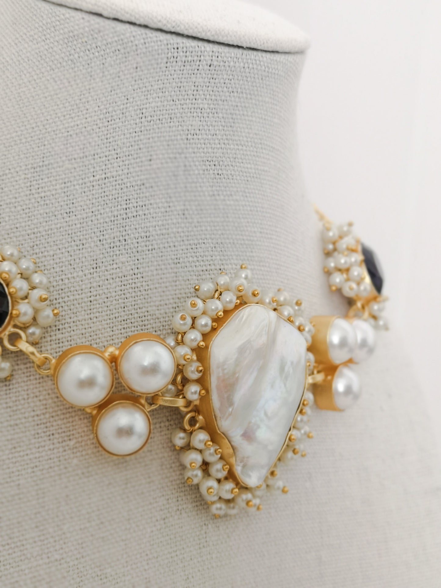 Classic Mimi - Freshwater Pearls and Amethyst Crystals, Gold Plated, Necklace and Earrings set.