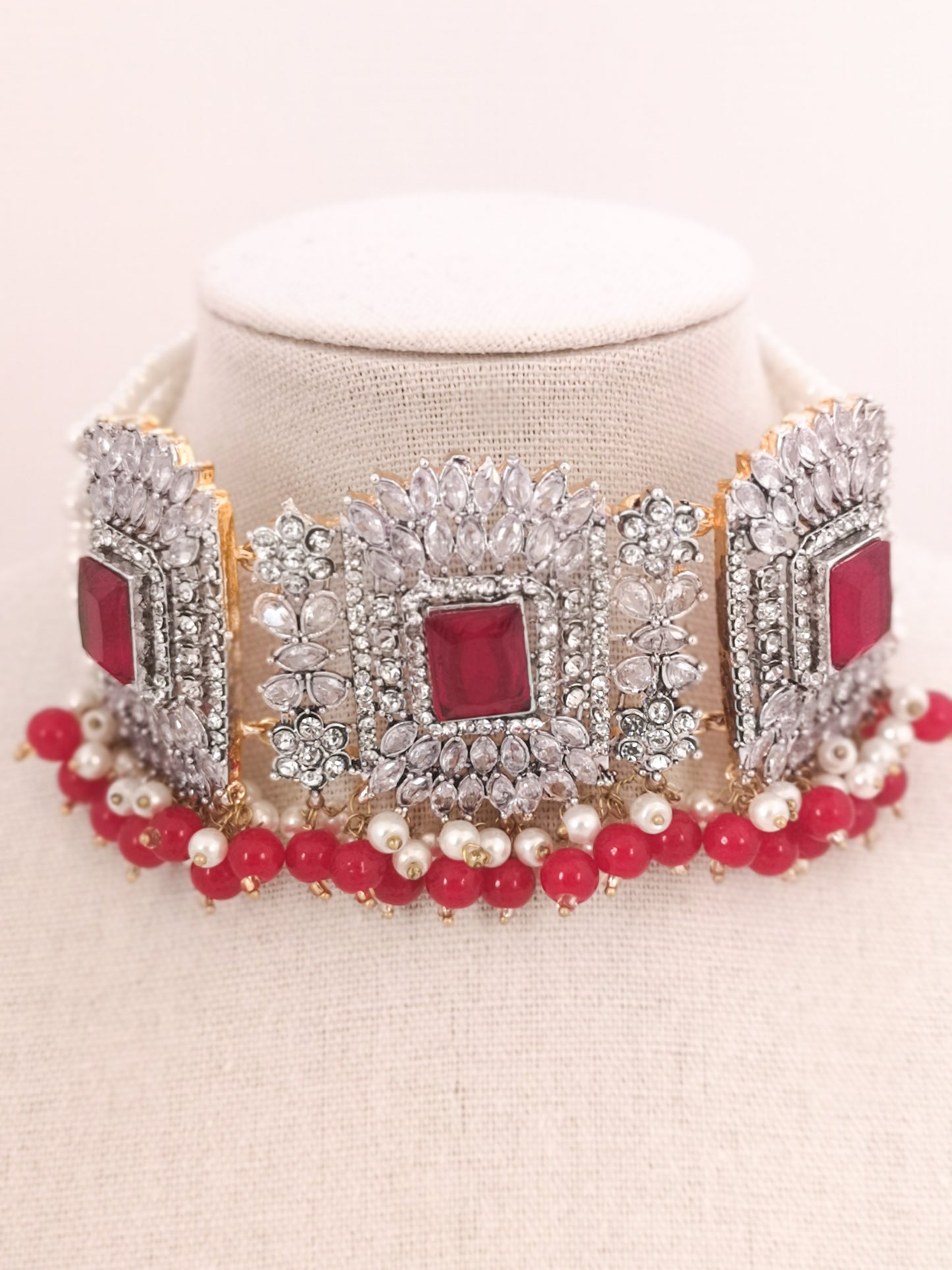 Choker Set in Pearls and Rhinestones - Red