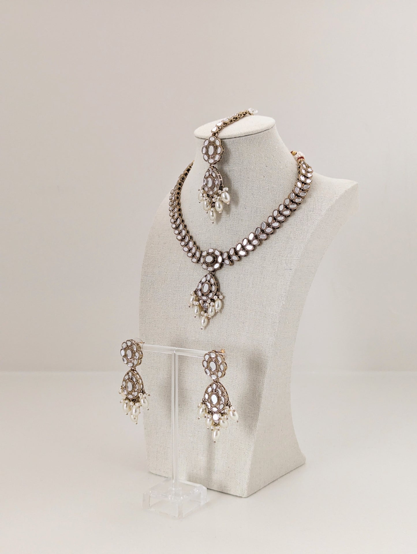 Mirror Necklace, Earrings and Teeka Set