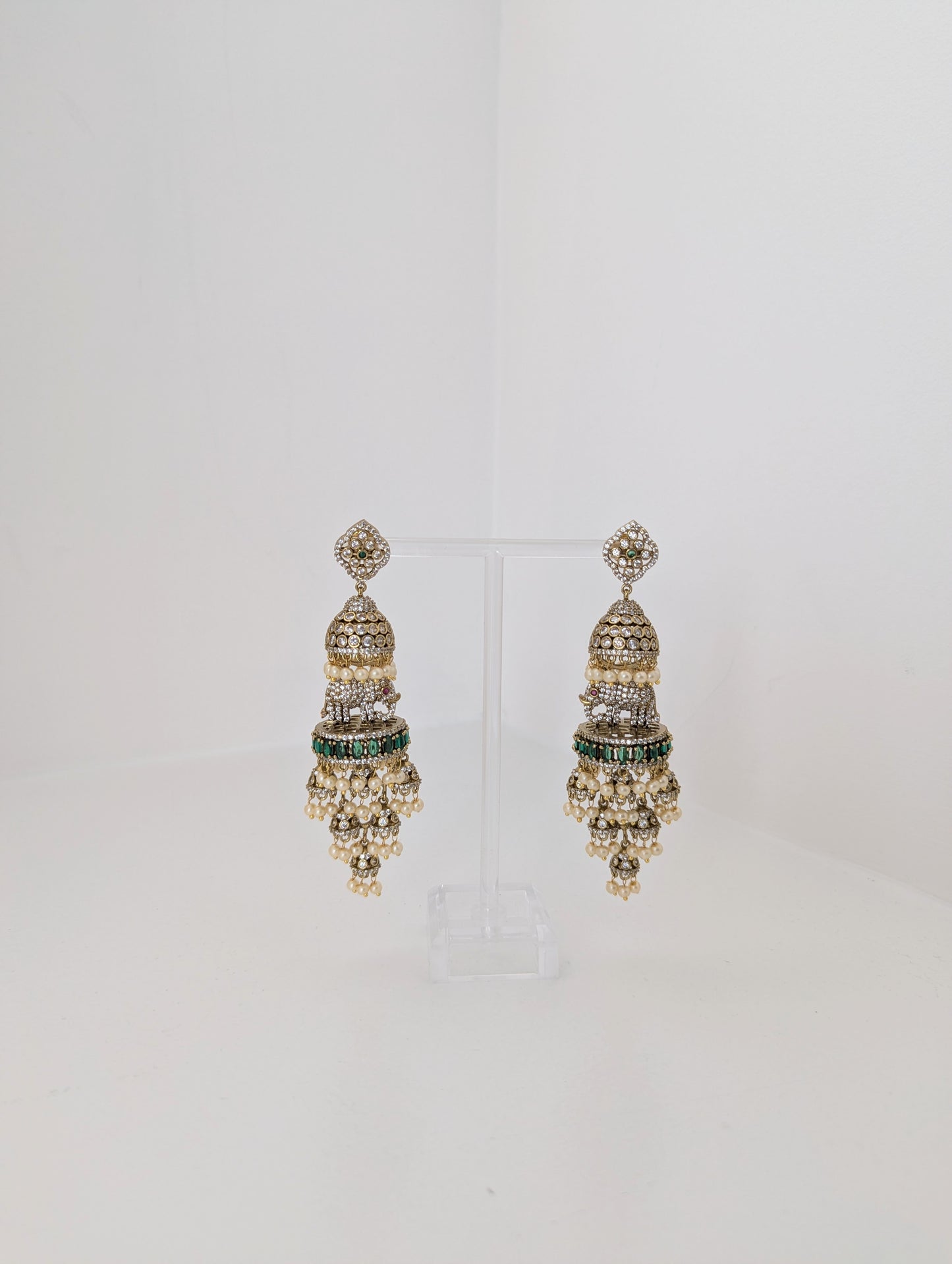 Rajhathi Noor Chandelier Earrings