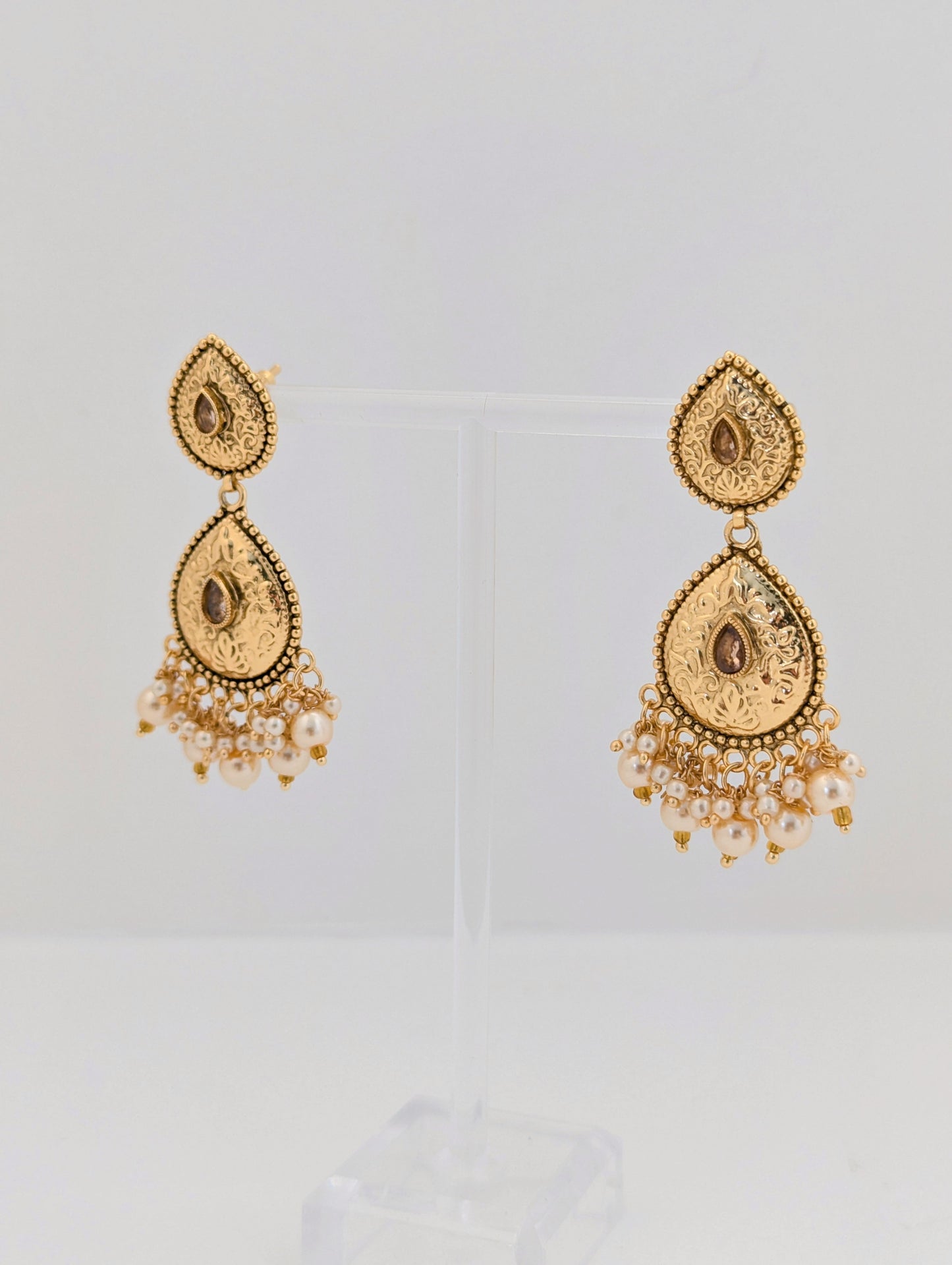 The Golden Aura Set