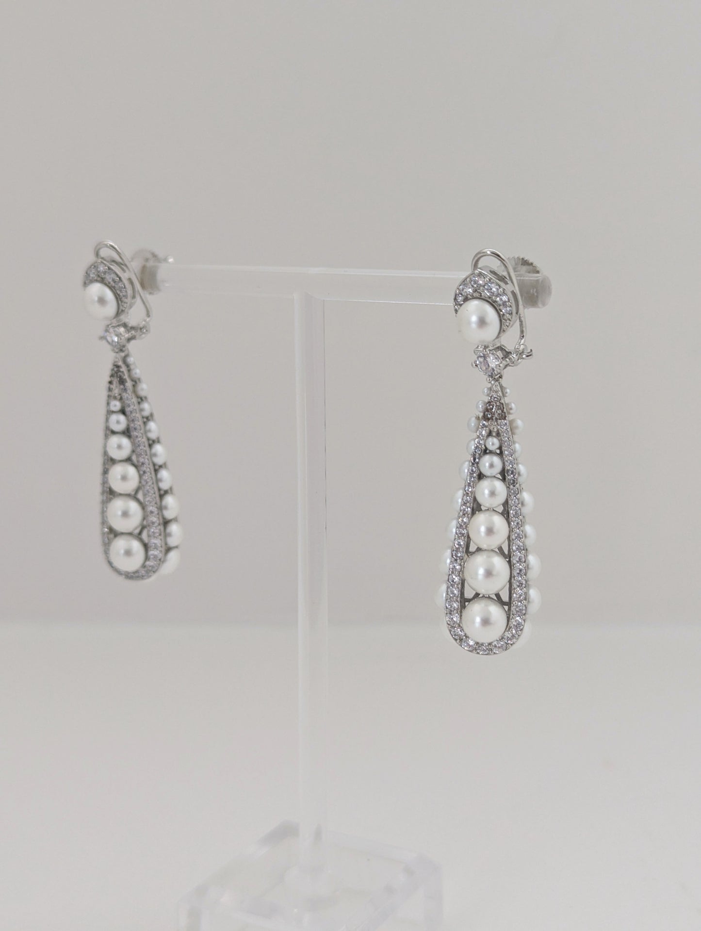 Pearl Élan Drops