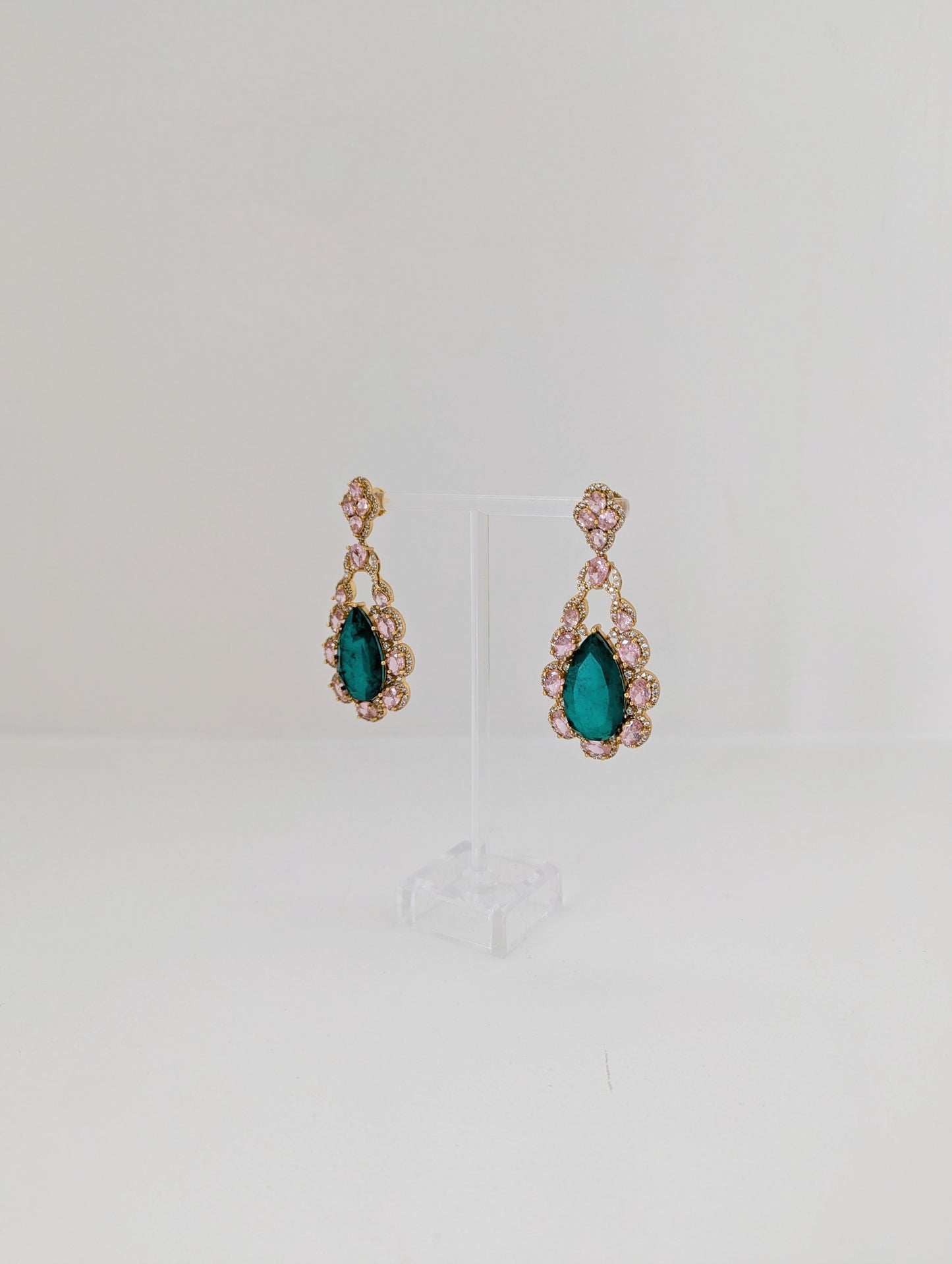 Rosé Verde Chandeliers