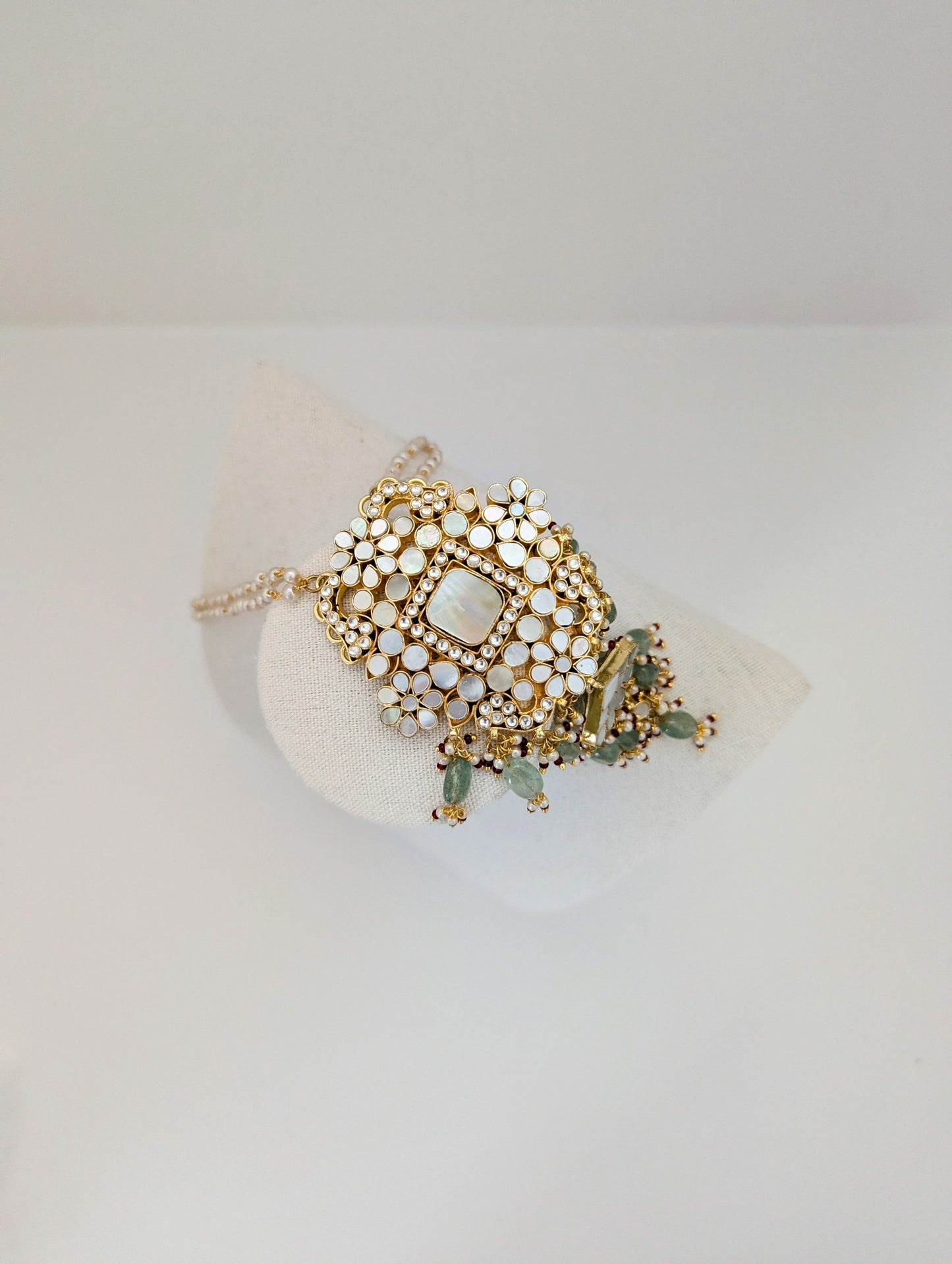 Gulnaar Heirloom Set