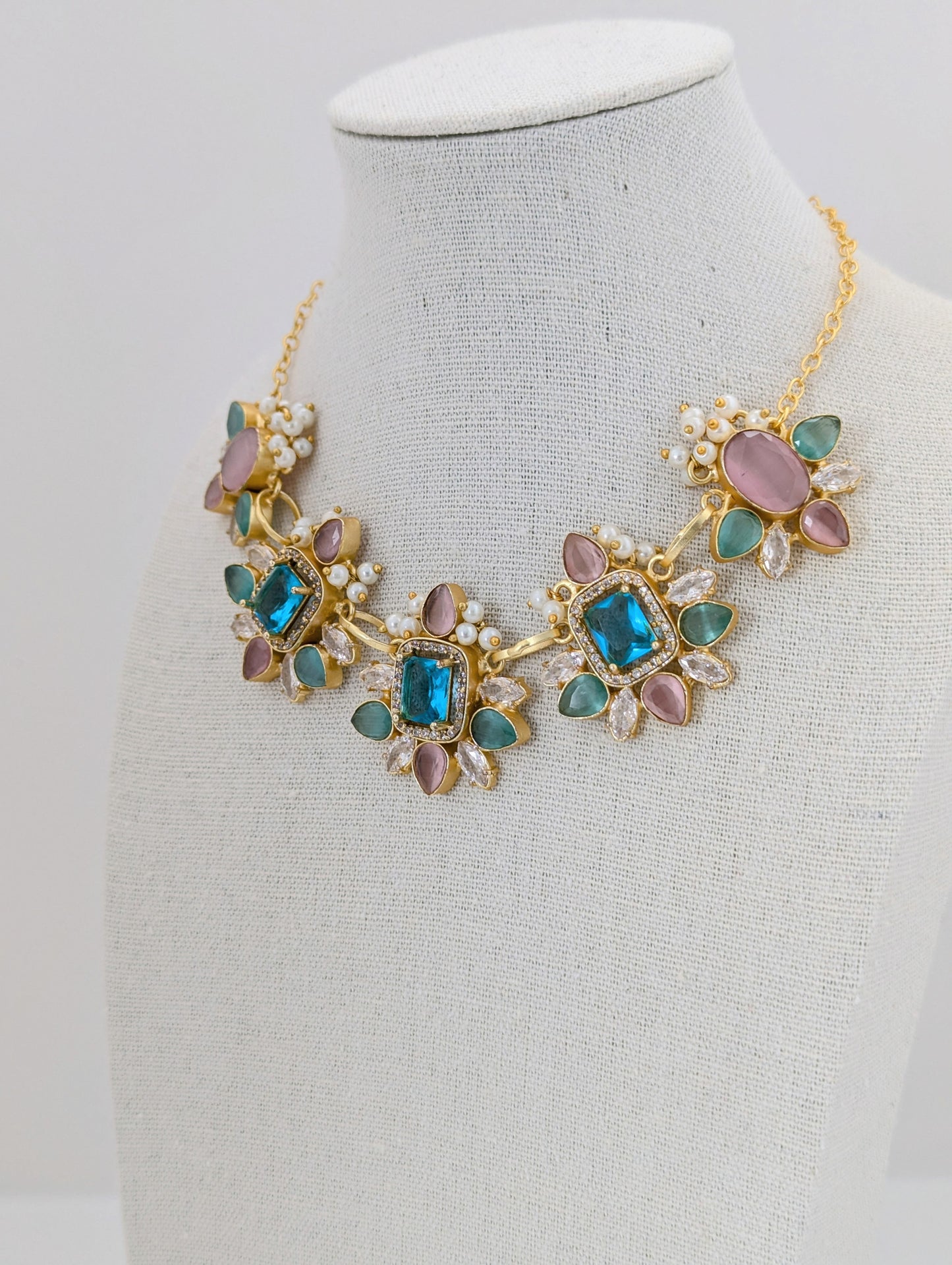 Classic Freshwater Pearl - Aqua Aura