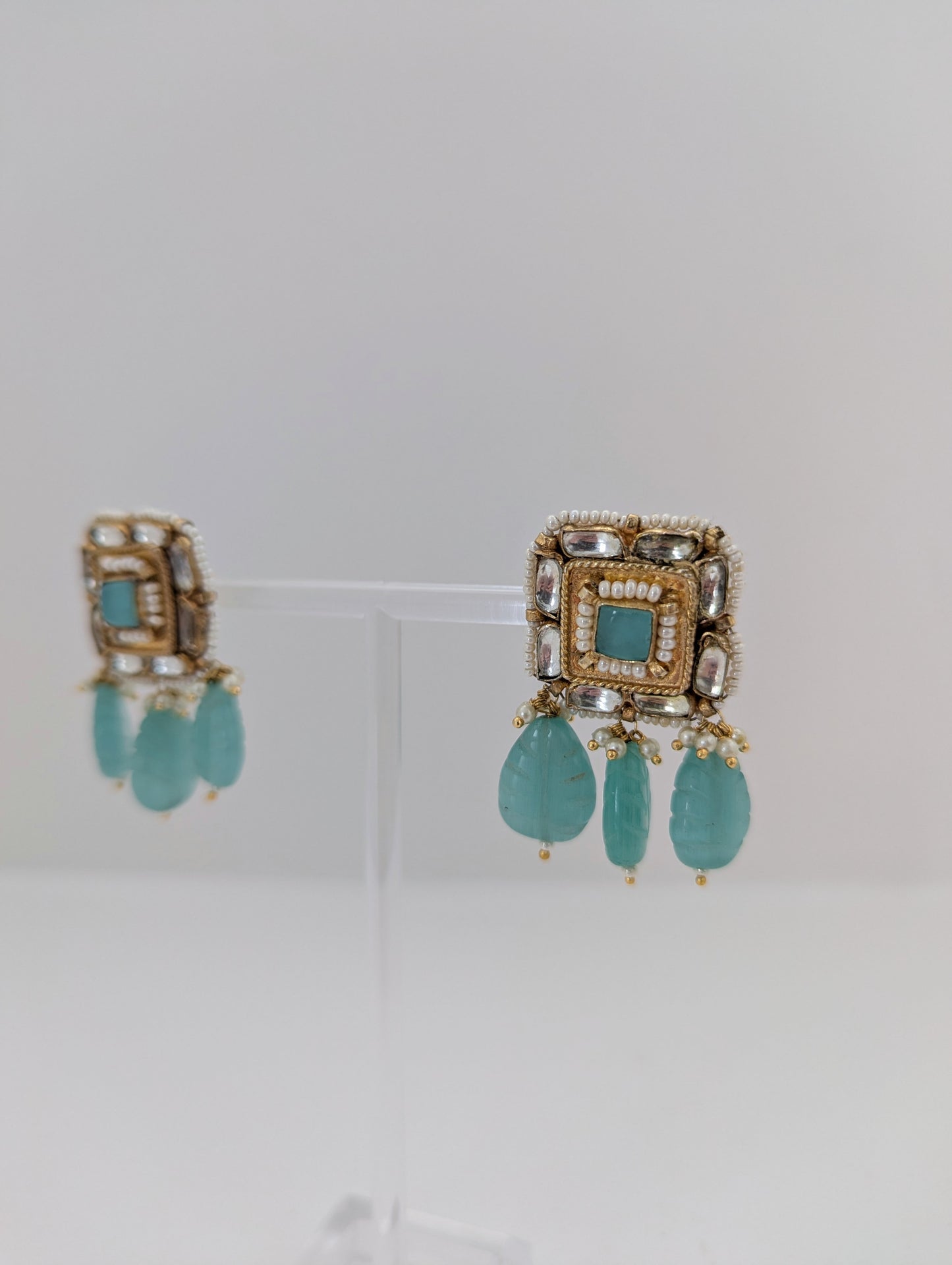 Zehra Seafoam Choker Set