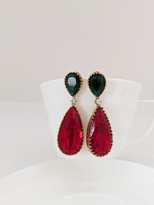Elysia Earrings - Red and Green