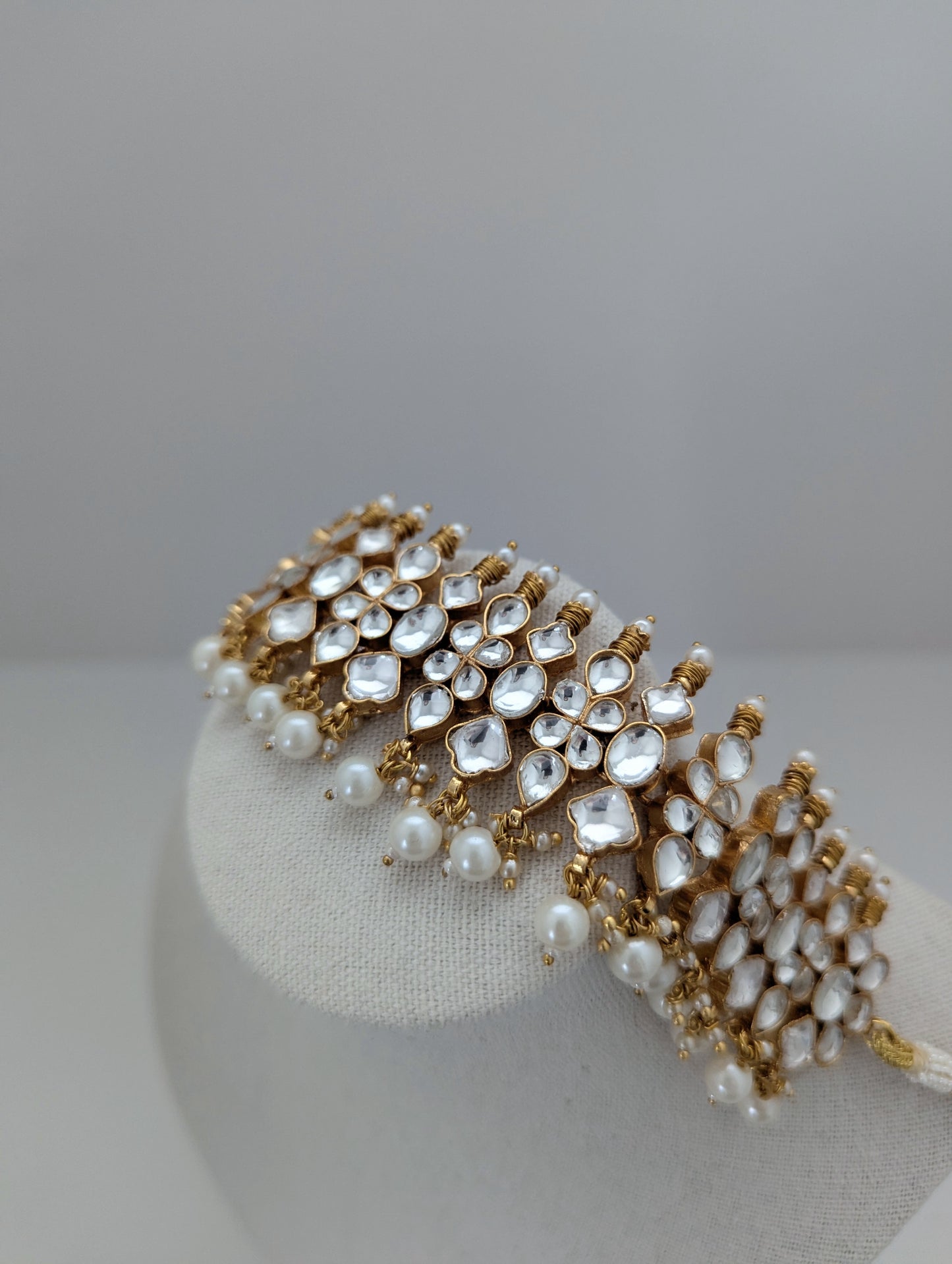 Pachi Kundan - Pearl Radiance