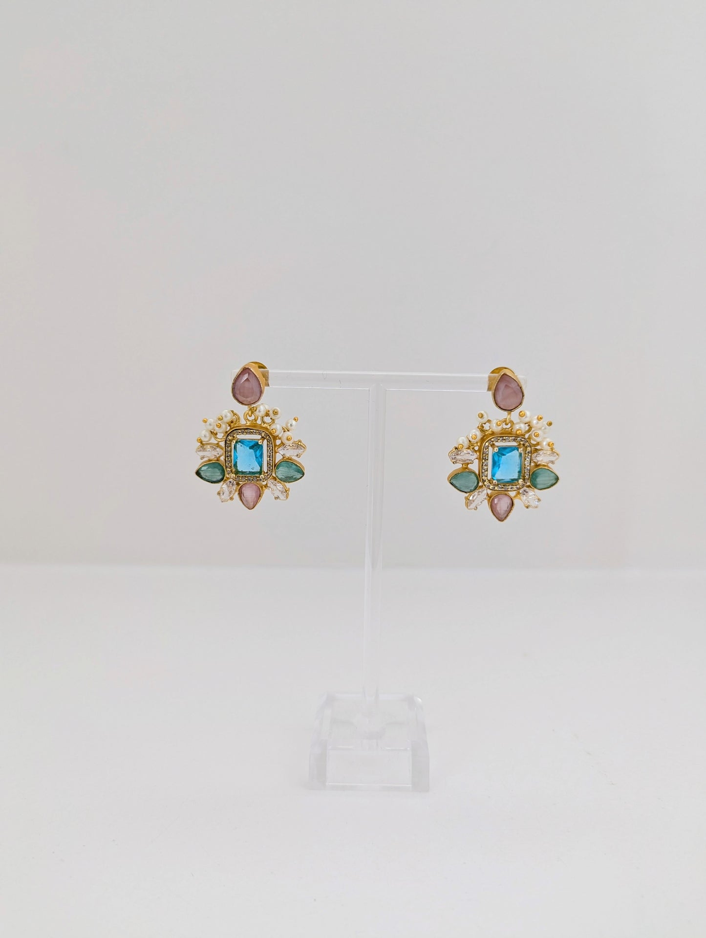 Classic Freshwater Pearl - Aqua Aura