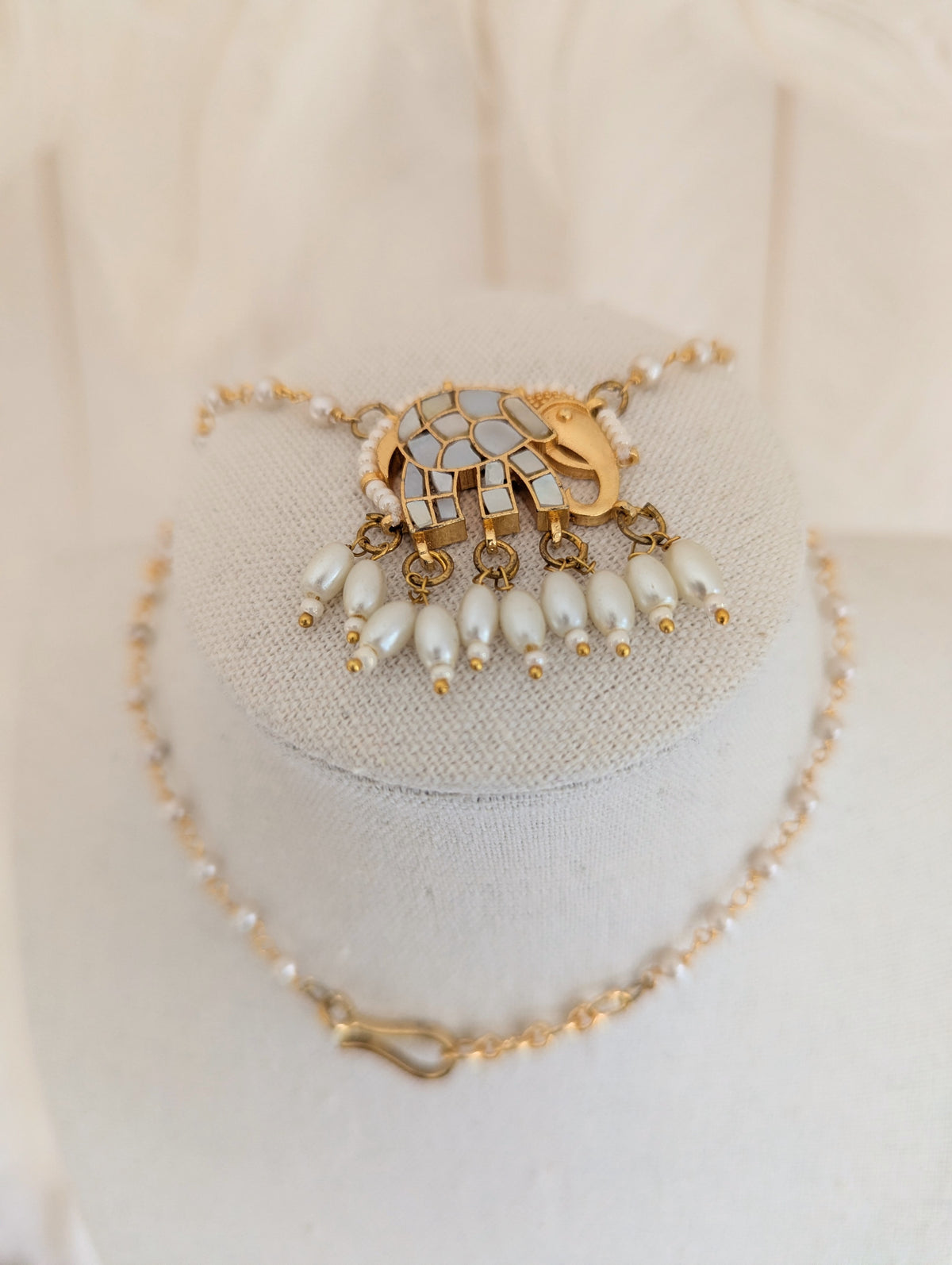 The Royal Ivory - Set (ring included)