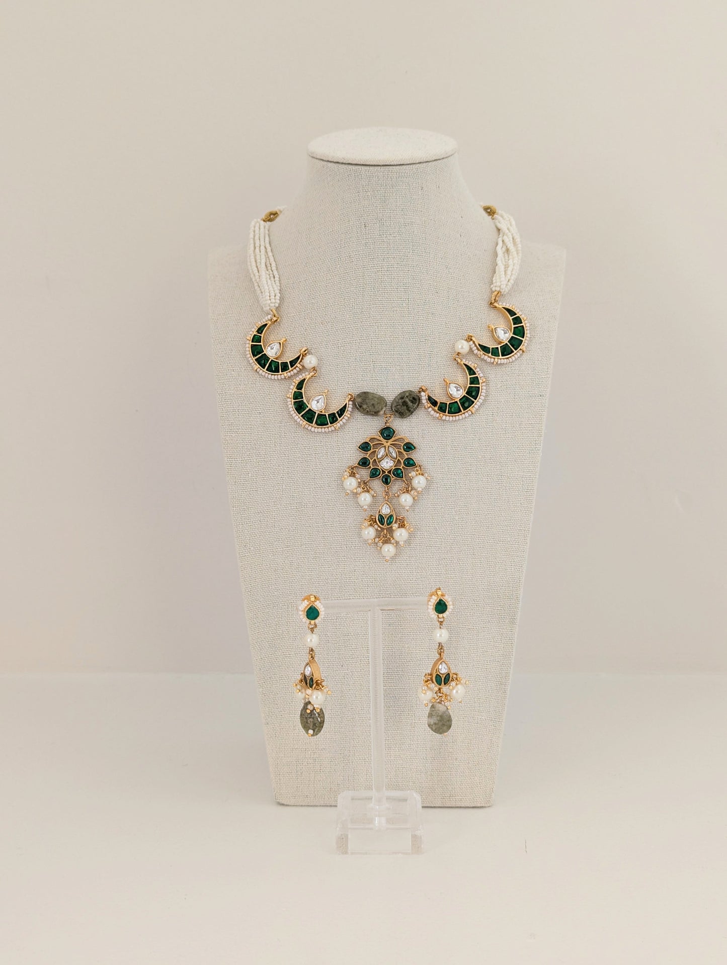 Pachi Kundan Set - Emerald Crescent
