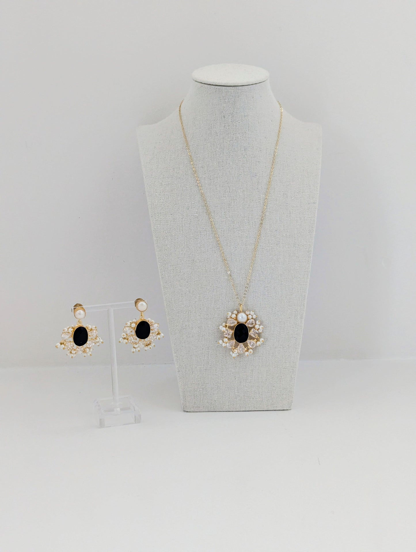 Pearl Veil Set - Black