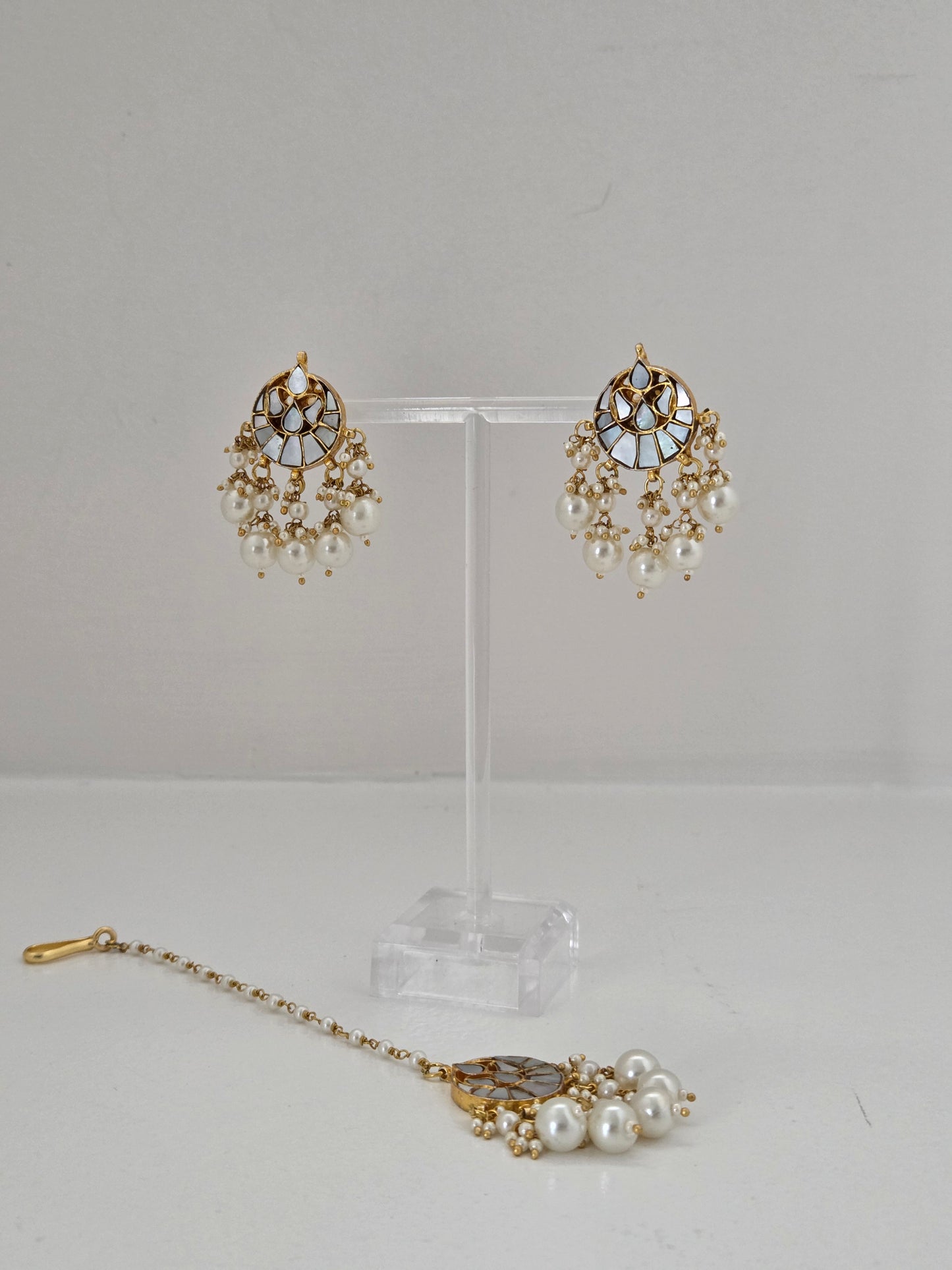 Alaia Earrings and Maang Tikka Set