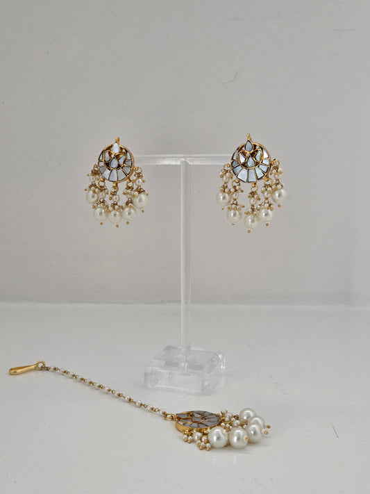 Alaia Earrings and Maang Tikka Set