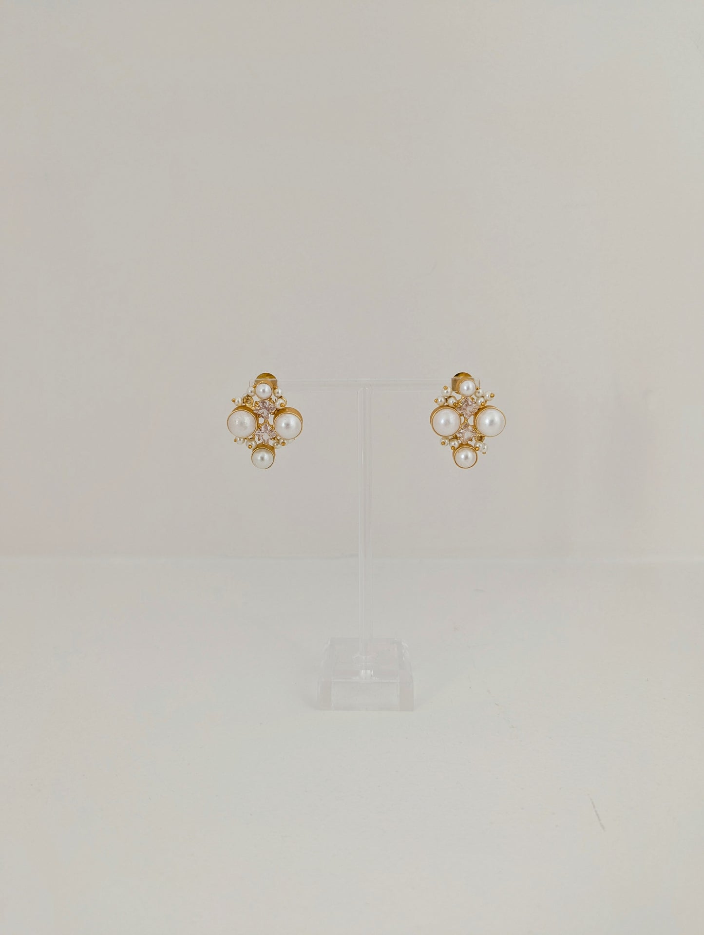 Classic Freshwater Pearl Set - Ivory Gleam