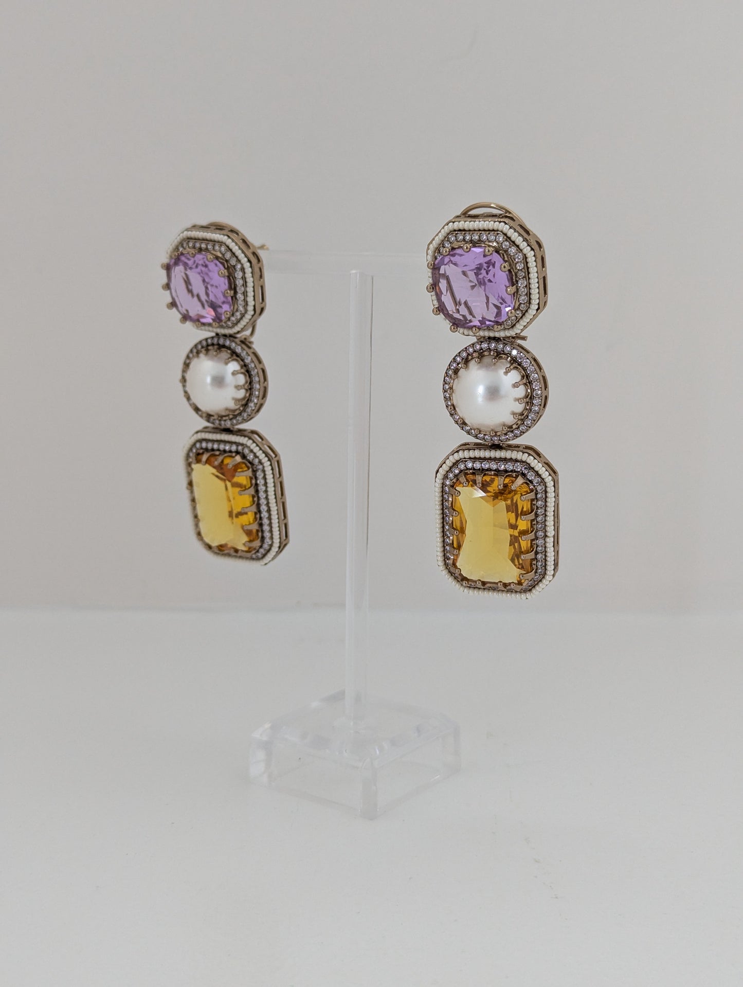 The Royal Courtyard Earrings - Lavender & Yellow