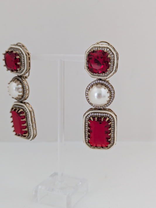 The Royal Courtyard Earrings - Red