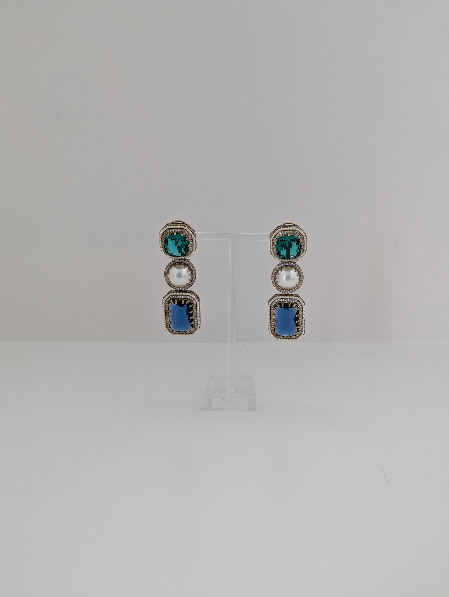 The Royal Courtyard Earrings - Turquoise and Blue