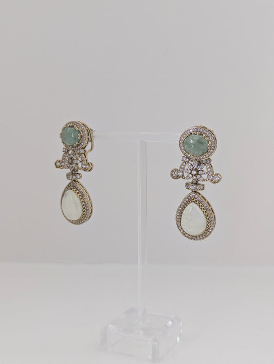 Veloria Bloom Drops - Sage & White